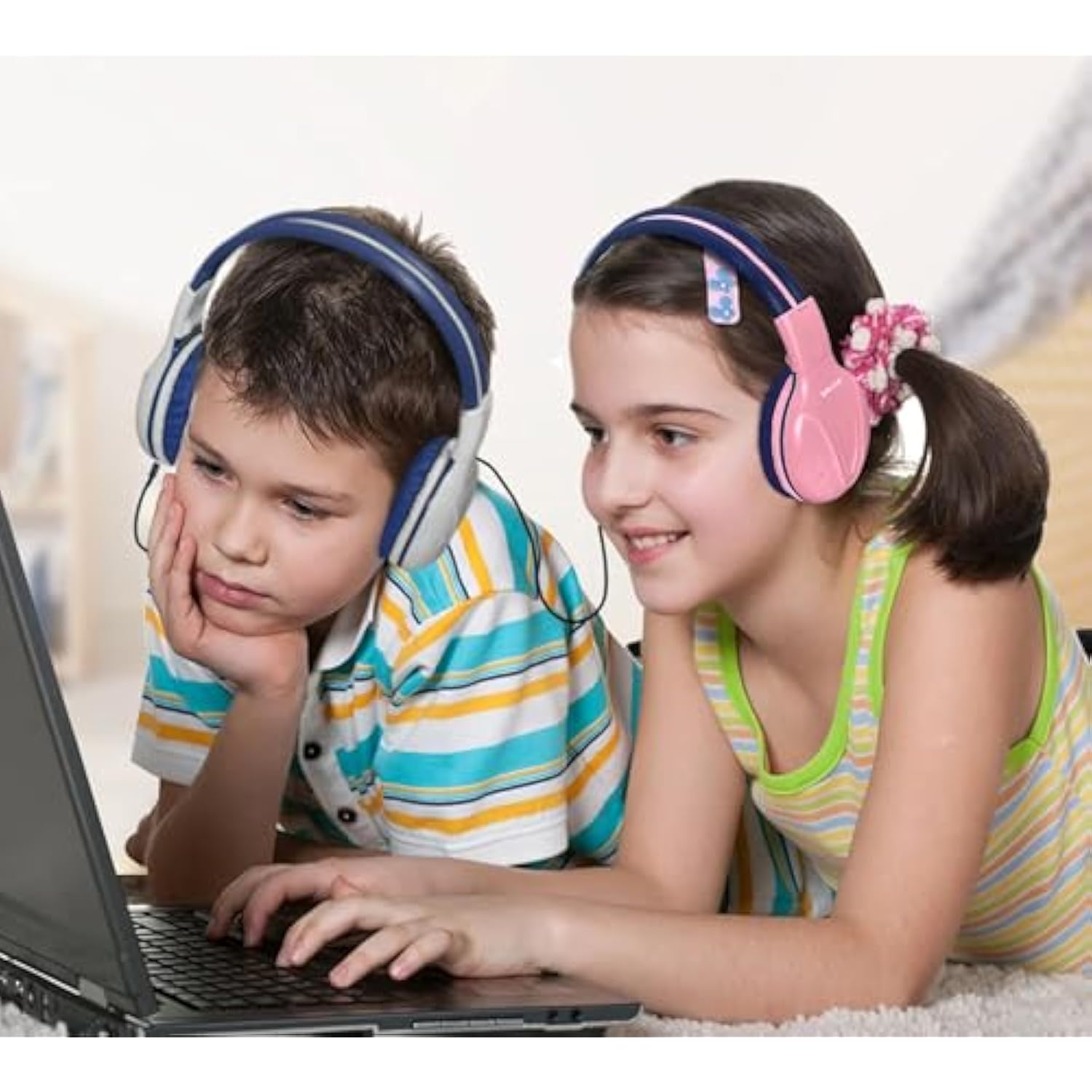 Headphone Splitter For 2 Headphones/Aux Splitter 1 In 2 Out / 1 Audio Jack To 2 Speakers Or Headphones (3.5Mm Trs Male To 2 3.5Mm Trs Female)