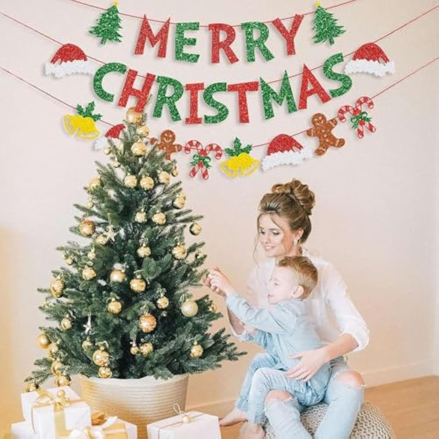 Glitter Red And Green Merry Christmas Banner - 18 Pcs Letter Shiny Sign For Xmas Party, Ceremonies, Holiday Decorations With Tree Hat