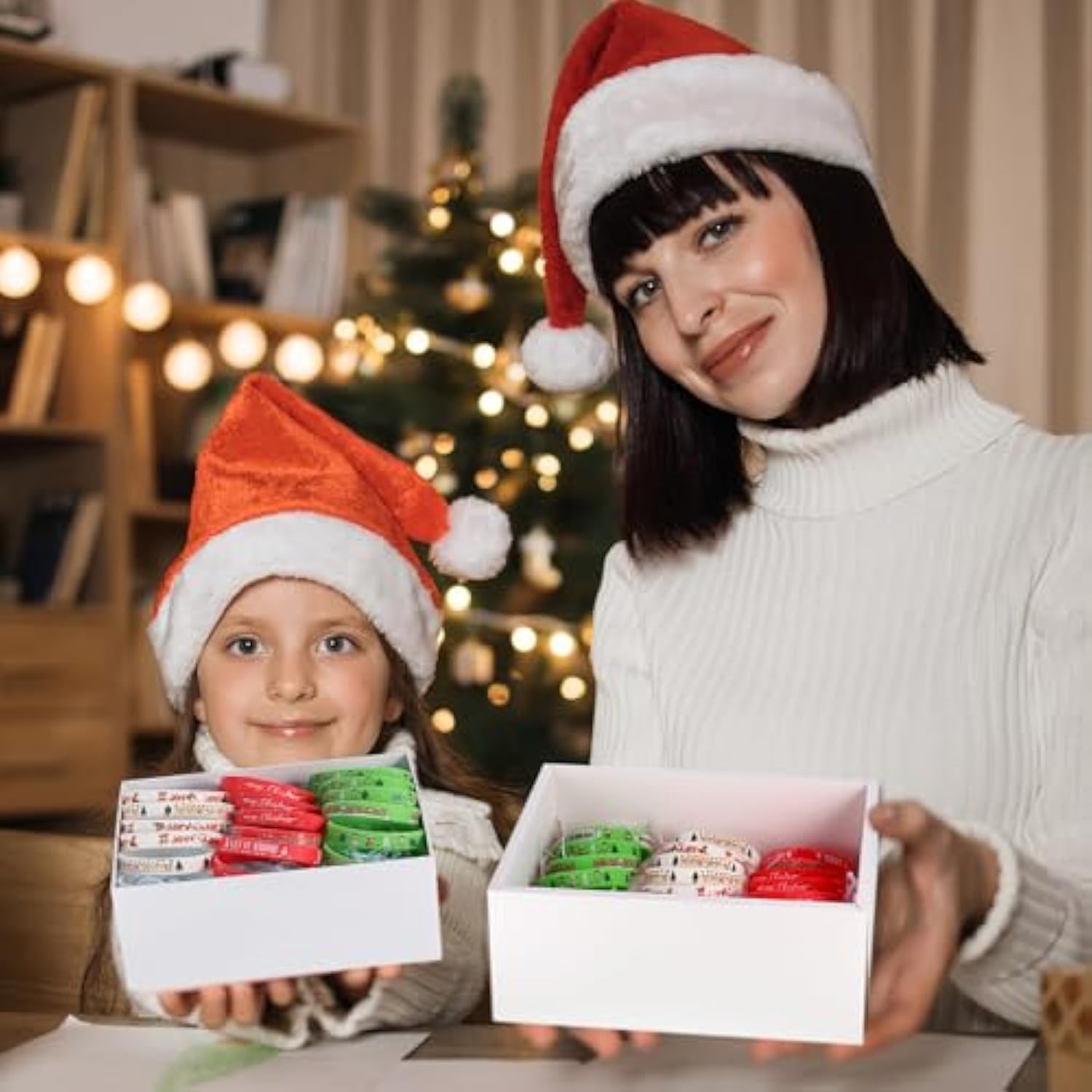 200 Pieces Christmas Silicone Bracelets Rubber Wristbands Bulk Merry Christmas Bracelets Gifts For Kids Adult Xmas Party Favors Stocking Stuffers, 10 Style (Red, Green, White)