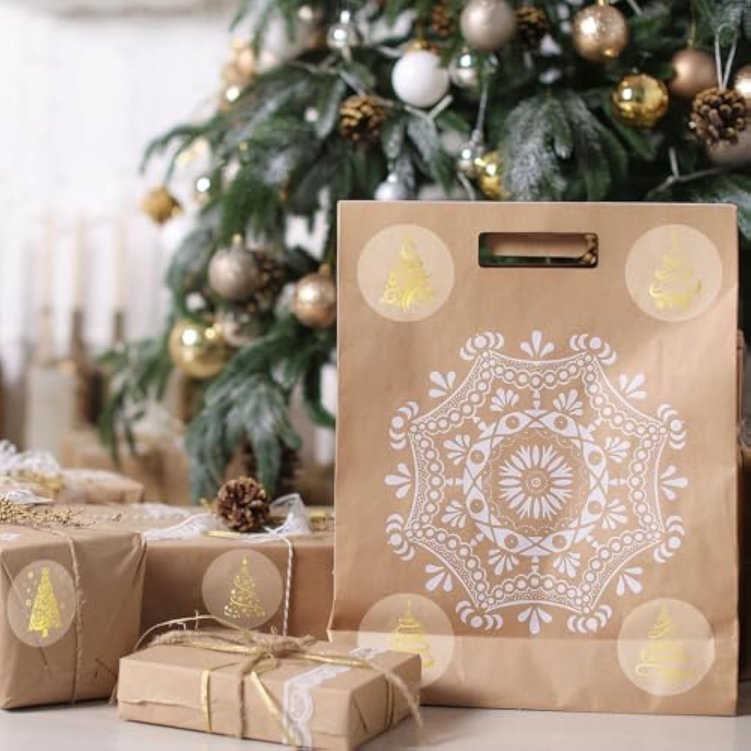 1000Pcs Clear Christmas Stickers Roll Gold Foil Xmas Tree Seal Stickers Self-Adhesive Label Decals For Holiday Envelope Invitations Cards Gift Decor, 6 Designs
