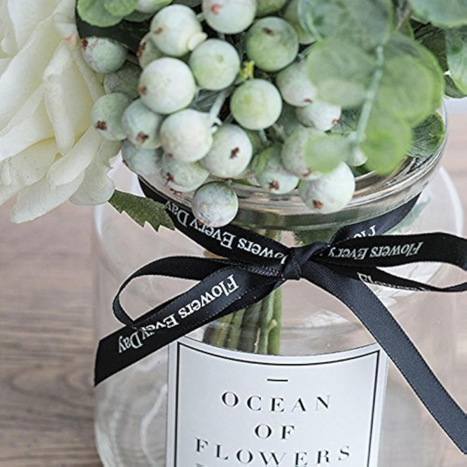Ins Style Vase With Artificial Flower Set 1 Piece Fake Rose Berry Leaf Floral Flower Arrangement Glass Rose (White S)