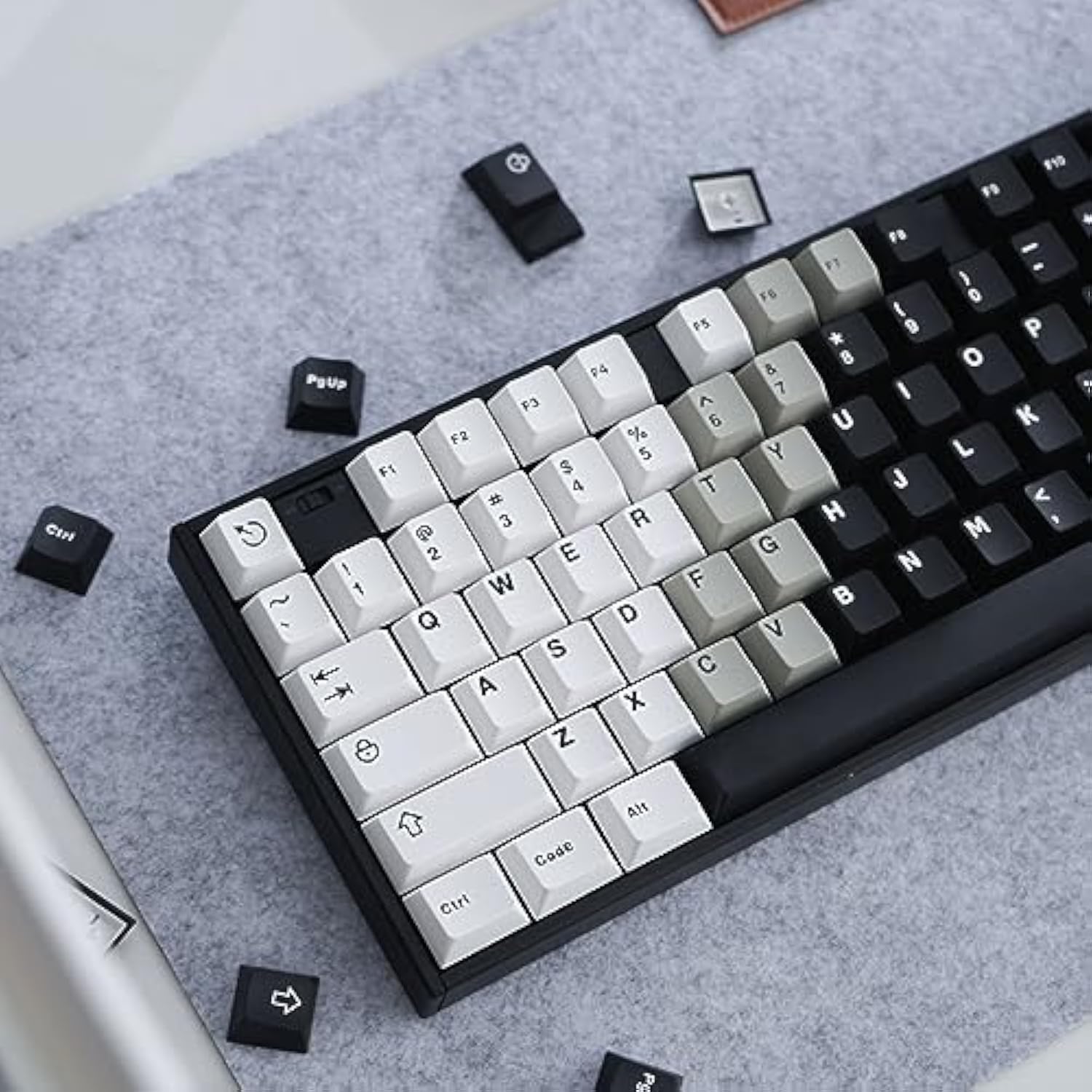 White Black Gradient Keycaps Set Cherry Profile Doubleshot Custom Keycaps 121