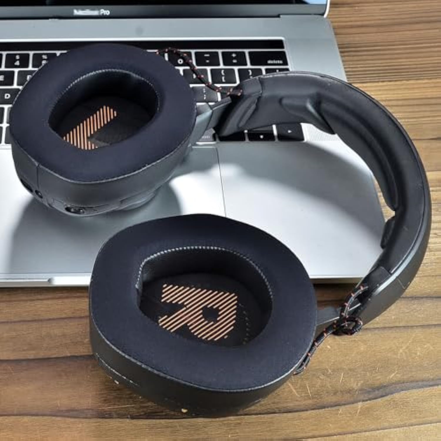 Quantum One Q1 Ear Pads, Headphone Replacement Cover For Jbl Quantum One Q1 Wireless Headphones Cover/Ear Cushion Protection(Cloth + Leather)