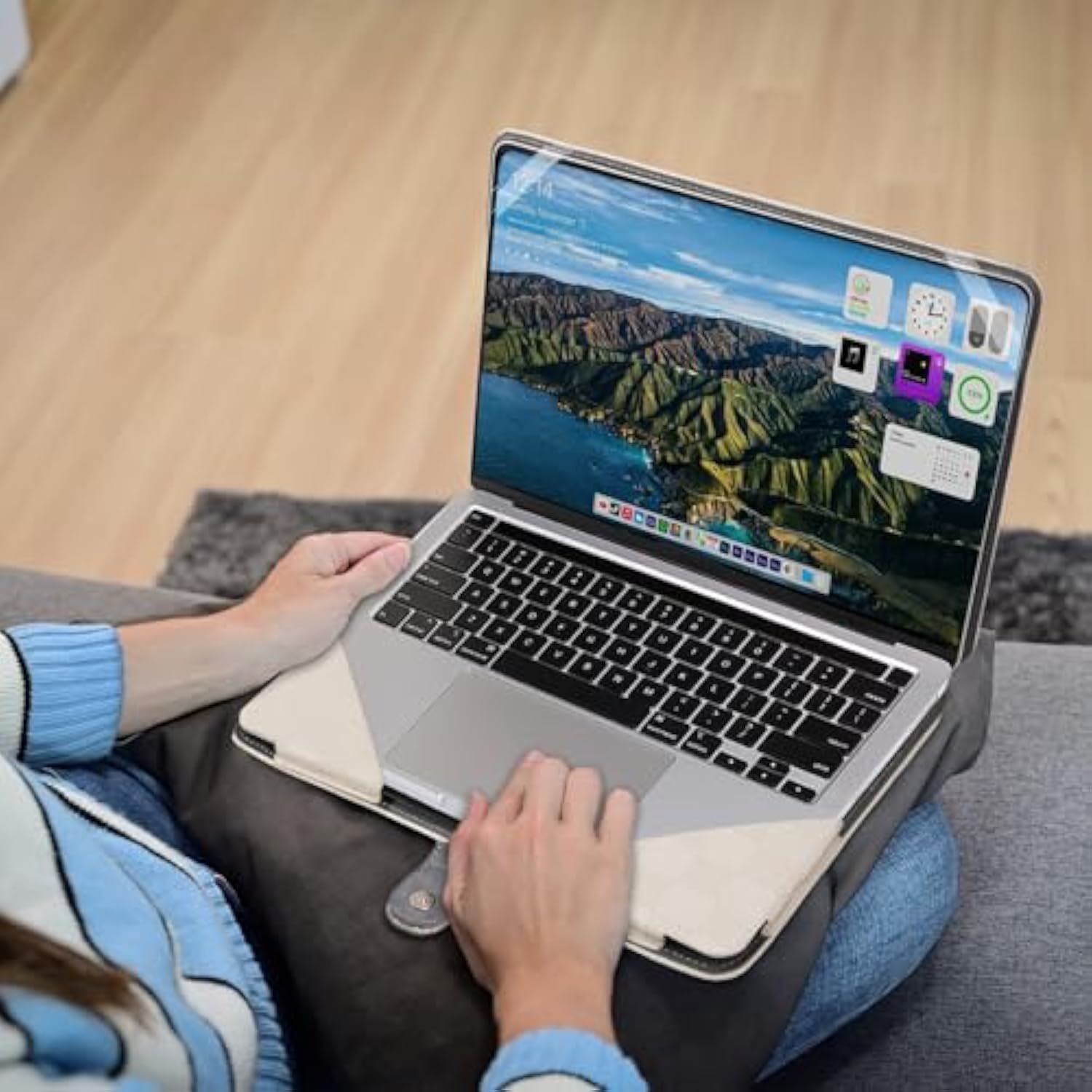 MOSISO Case Compatible with MacBook Air 13 inch M4 A3240 M3 A3113 M2 A2681 M1 A2337 A2179 A1932 2025-2018/Pro 13 M2 M1 2024-2016,Checker Texture Grid PU Leather Portfolio Protective Stand Cover,Beige