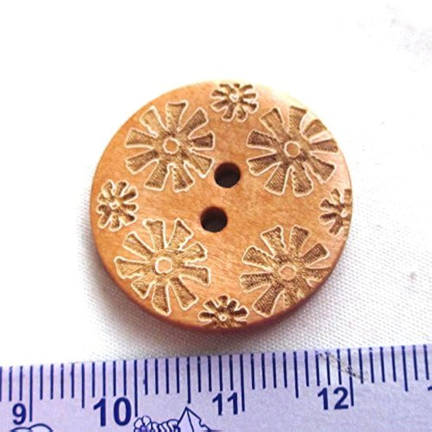 New Mix 50Pcs Brown Carve Flowers Wood Sewing Buttons Bead 25Mm Craft