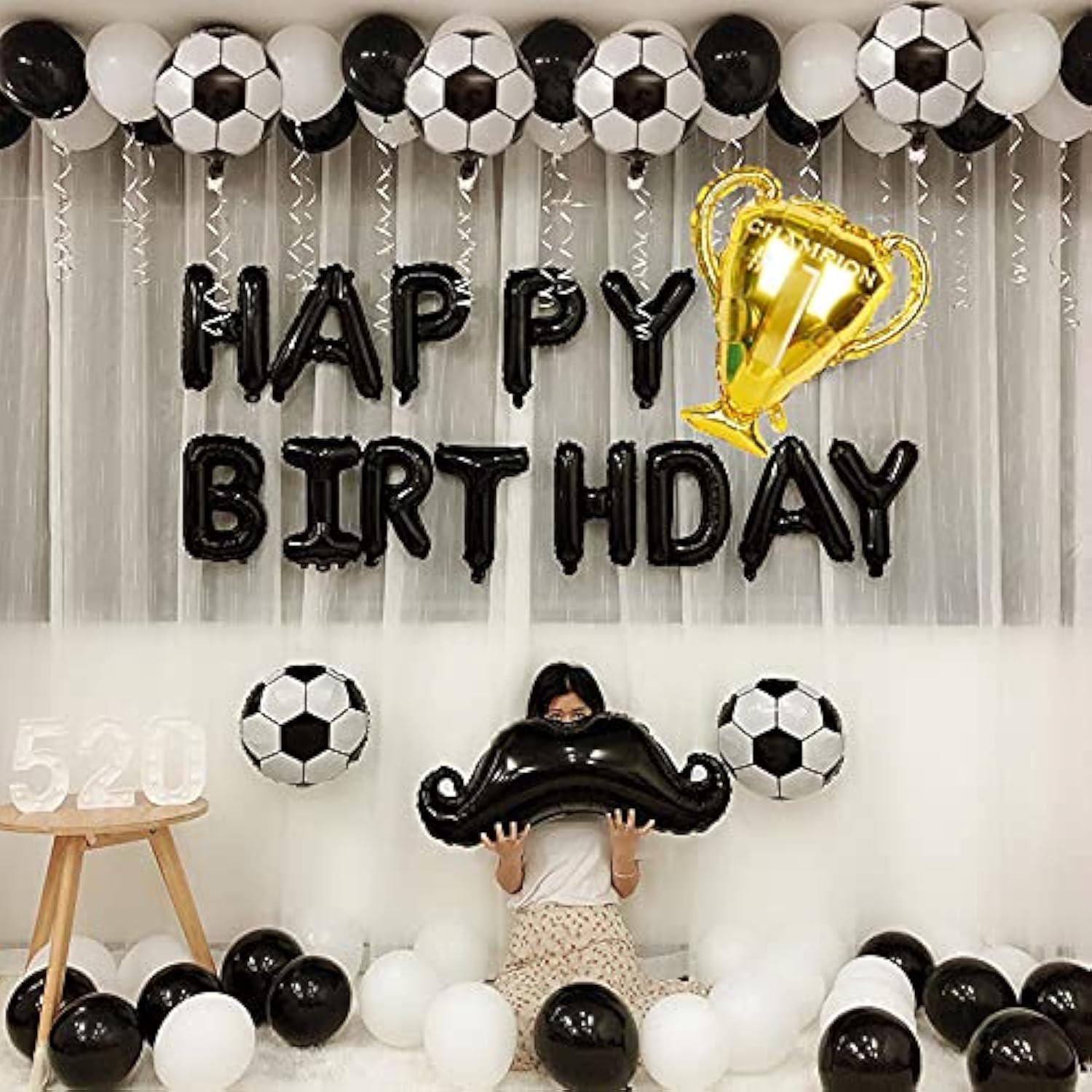 Soccer Party Balloons Set: Trophy & Foil Balloons (7 Pcs)