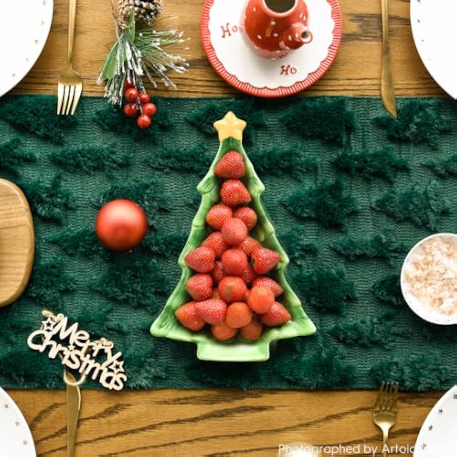 Green Christmas Trees Soft Plush Faux Fur Jacquard Christmas Table Runner, Holiday Kitchen Dining Table Decoration For Home Party Decor 13X72 Inch