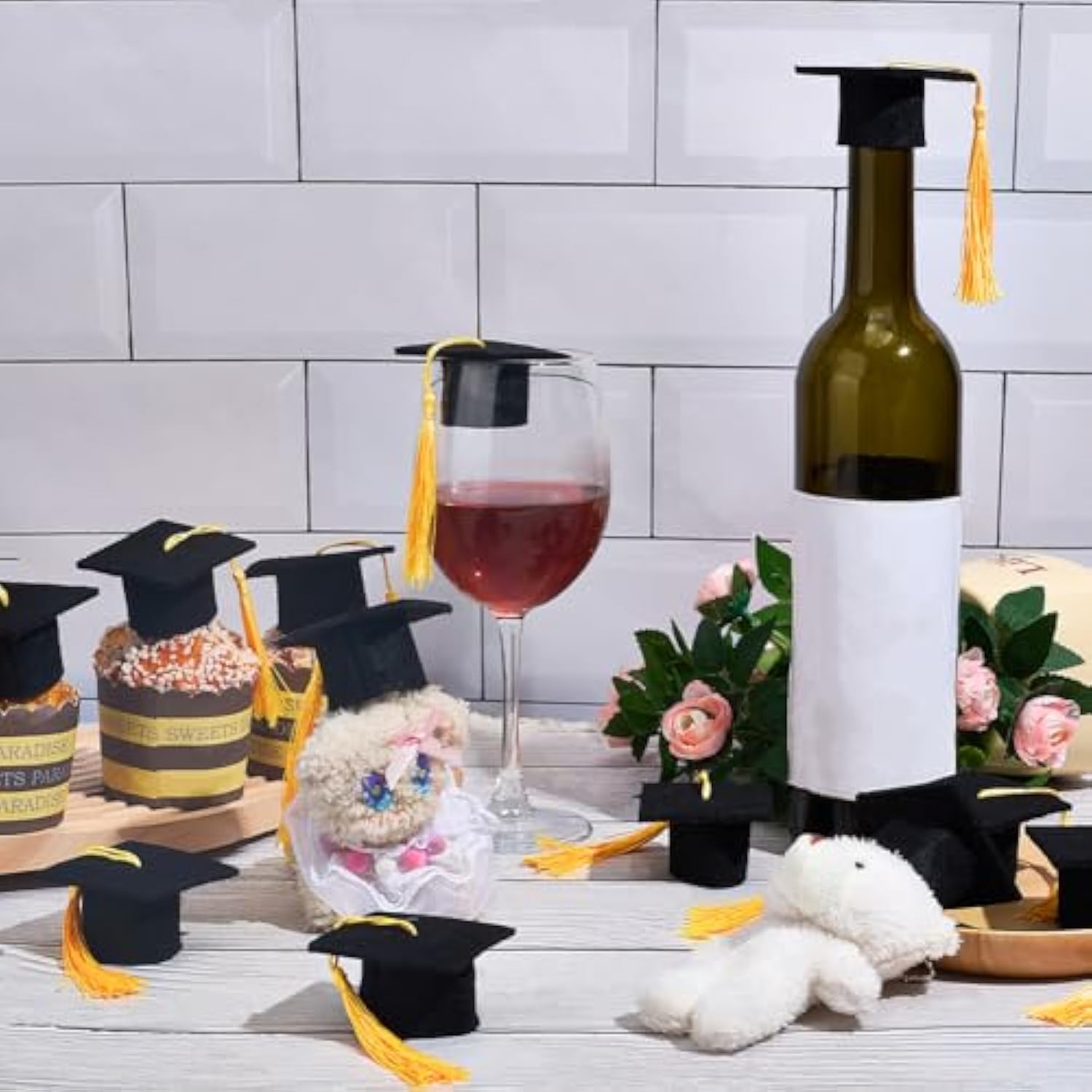 12 Sets Mini Graduation Cap Bottle Bachelor Wine Bottles Toppers Grad Hat With Yellow Tassels Felt Crafts Black Pops Cake Cover For Graduate Celebration Party Drink Bottle Decorations