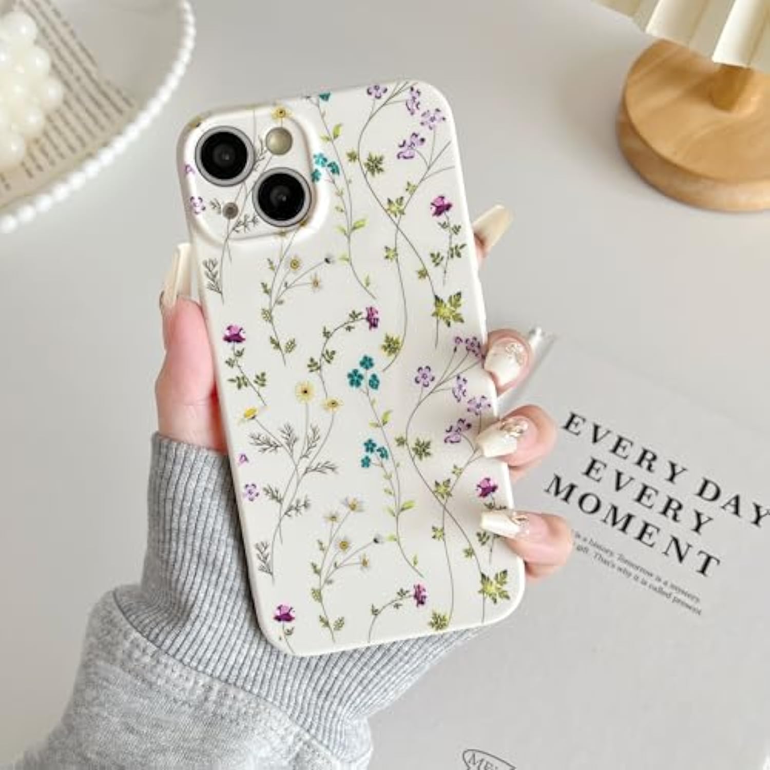 Floral Case For Iphone 13, Flower Branch Pattern Design Cute Cover Case For Girls Women Slim Thin Soft Silicone Shockproof Anti-Slip Phone Case For Iphone 13 (6.1"),Beige