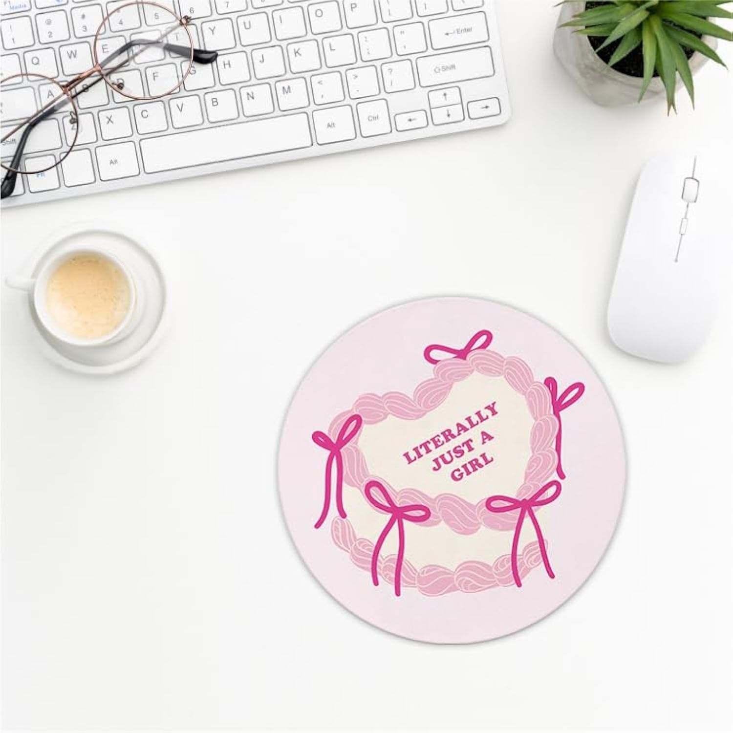 Pink Trendy Coquette Mouse Pad,Girly Bows Heart Cake Round Mouse Pad,Retro Non-Slip Rubber Base Mousepads For Home Office Dorm Desk Decor,Teen Girl Women Gifts,8.7 X 8.7 Inch