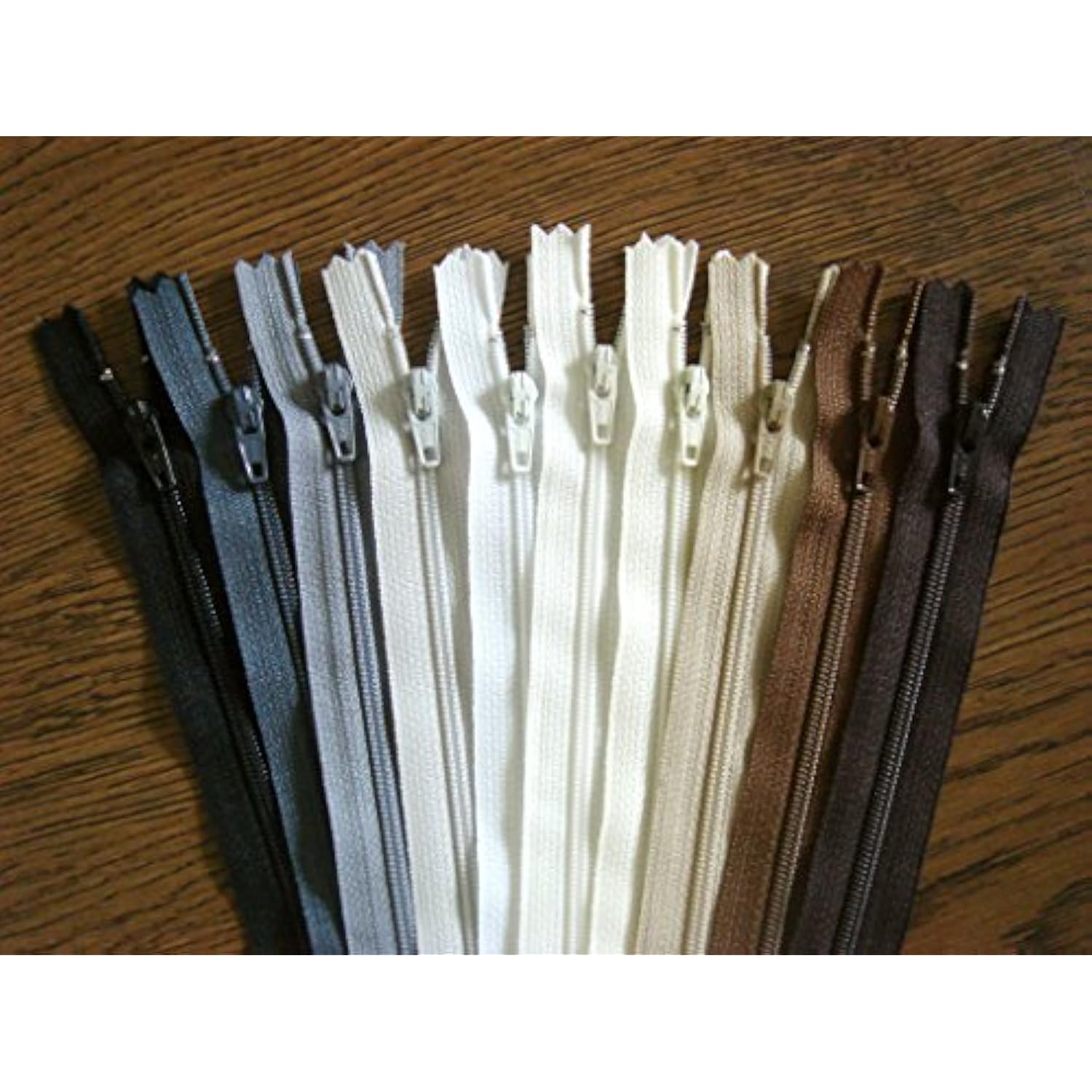 Zippers Assorted Neutral Colors Pack 14 Inch Number 3 Nylon Coil Set O