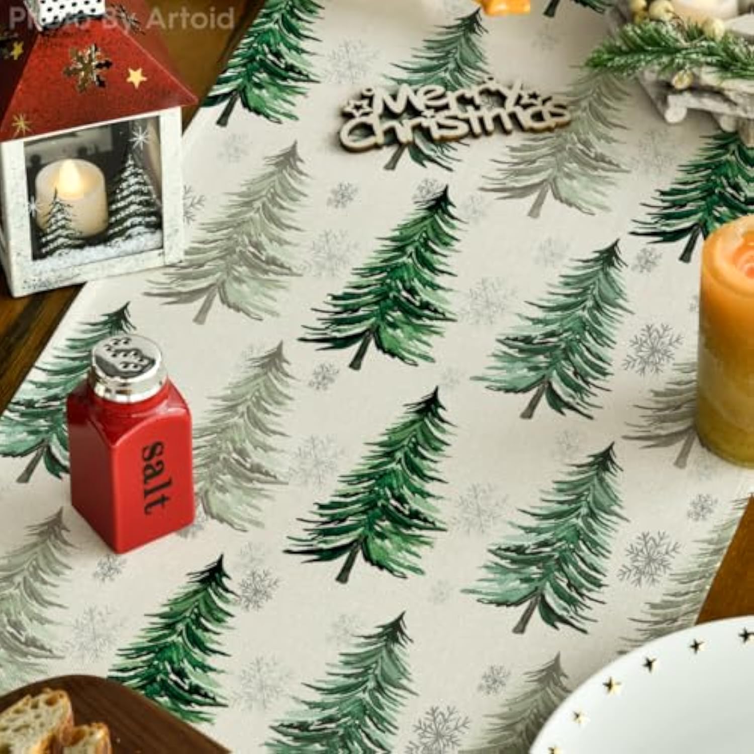 Xmas Trees Snowflake Christmas Table Runner, Seasonal Winter Green Kitchen Dining Table Decoration For Home Party Decor 13X72 Inch