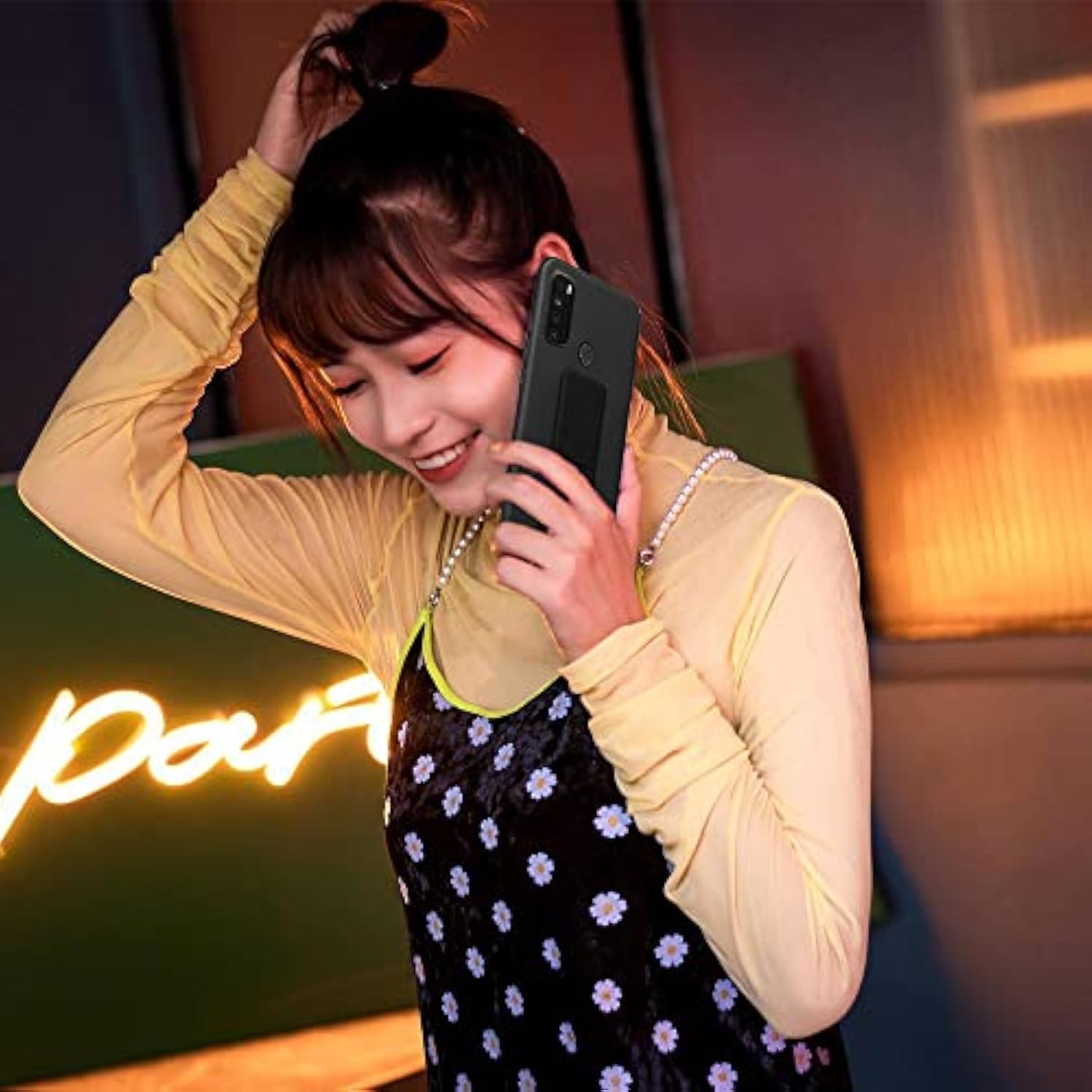 Silicone TPU with Hide Telescopic Kickstand Shockproof Protective Cover Case for TCL 30 XL