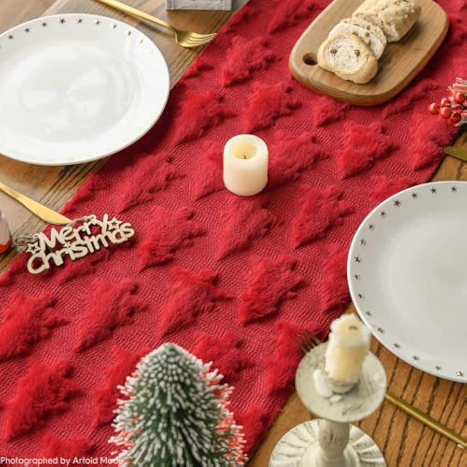 Christmas Trees Red Soft Plush Faux Fur Jacquard Christmas Table Runner, Holiday Kitchen Dining Table Decoration For Home Party Decor 13X72 Inch