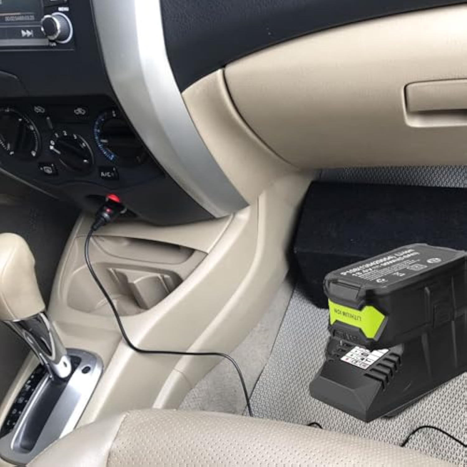 For Black&Decker 20V Lithium Battery Charger Replacement, Car Charger Charge For B&D 20V/For Porter Cable 20V Lithium Battery Mini Charger With Cigarette Lighter Plug Vehicle Charger