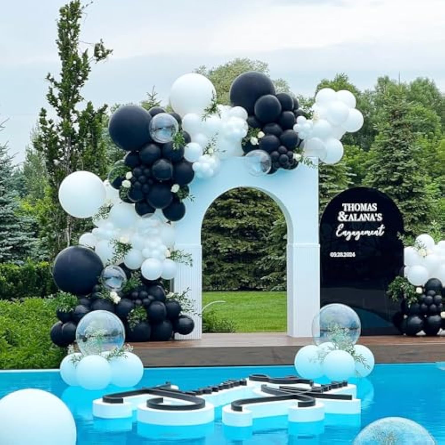 White Balloons,102Pcs 18In 12In 10In 5In White Latex Balloons Arch Garland For Wedding,Bride Engagement, Festival Picnic, Birthday,White Theme Anniversary Christmas Decoration