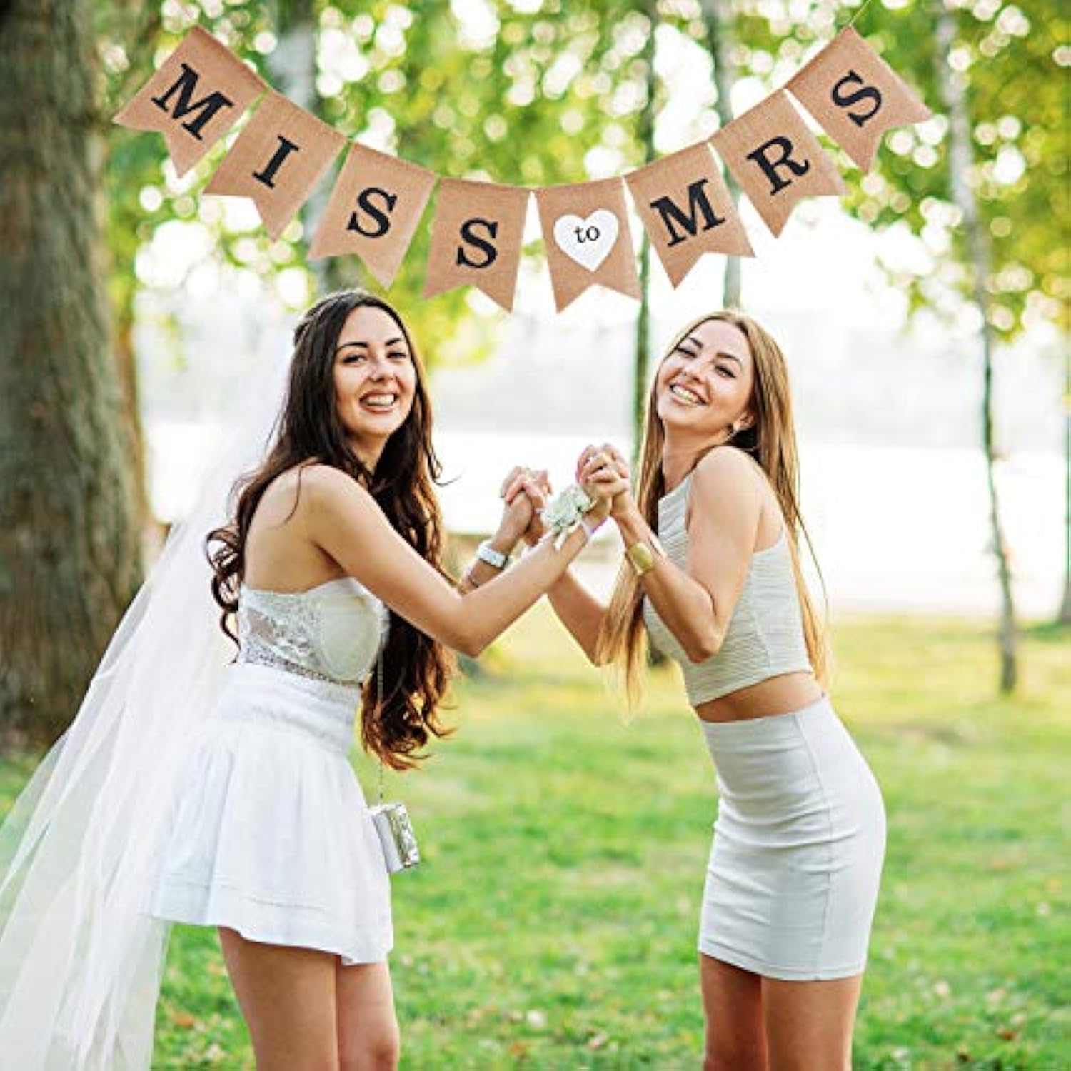 2 Pieces Bride To Be Banner Bride Sign Burlap Banner Bridal Shower Decorations Rustic Bunting Garland For Party Decorations Supplies (Black, White)