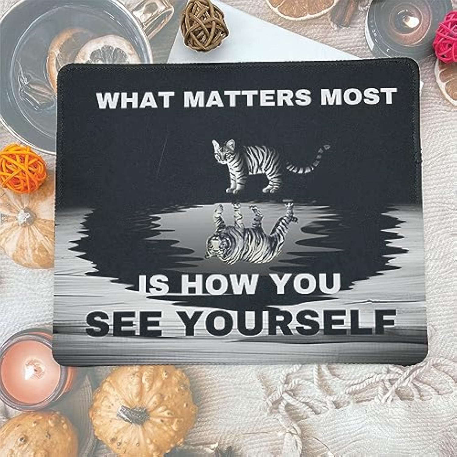 How You See Yourself Cat Mouse Pad For Women, Men - Inspirational Cat Lovers Gift - Gifts For Kitten Cat Owner, Pet, Animal Lovers - Funny Mouse Mat 9.5 Inch