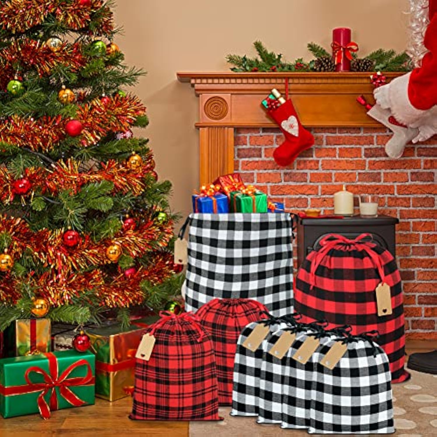 Buffalo Plaid Drawstring Bags, 9Pcs Soft Flannel Christmas Gift Bags Assorted Sizes Xmas Fabric Bags Reusable Gift Bags For Package Birthday Holiday Party(Red&Black)