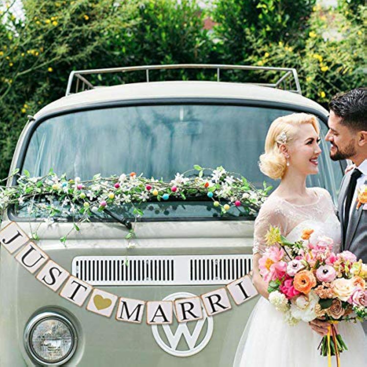 Just Married Banner Car Decorations, Gold Glitter Just Married Sign Garland For Bridal Shower Decorations, Photo Props And Car Decorations