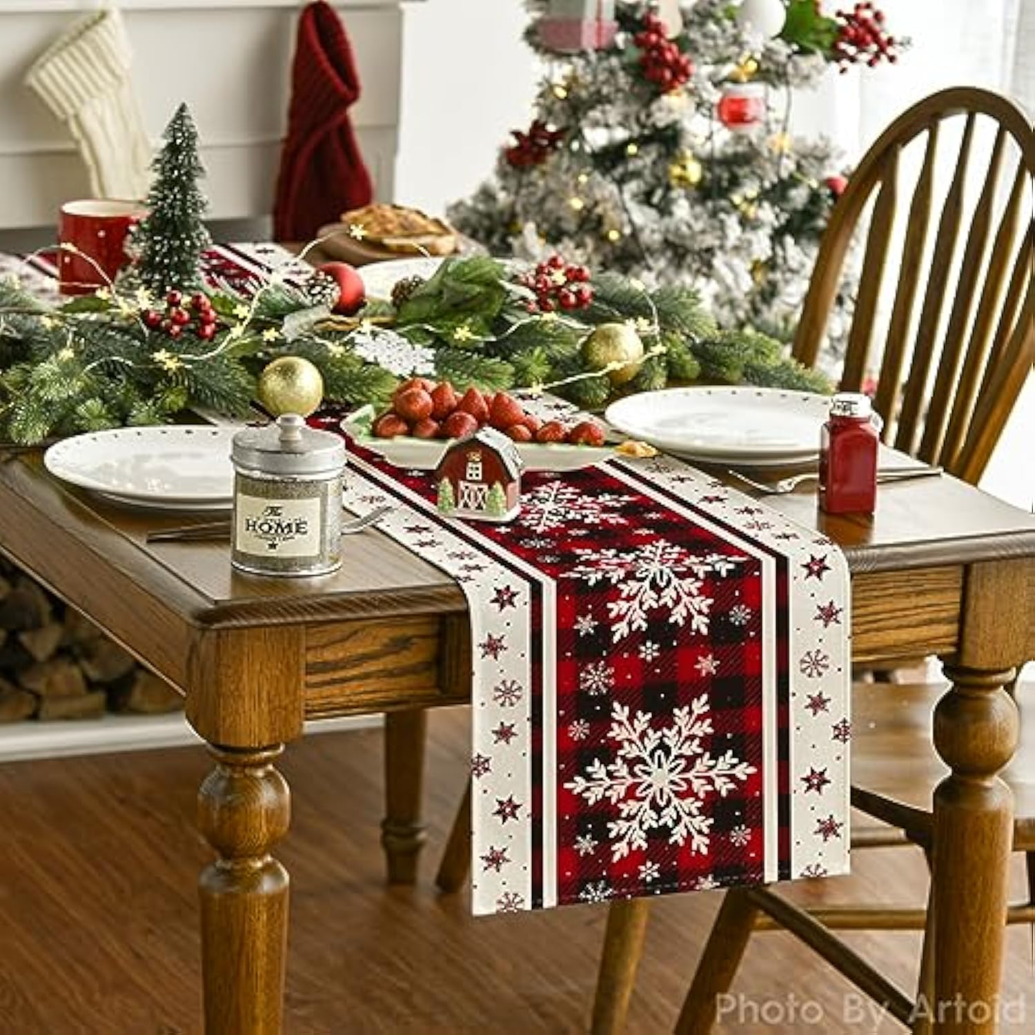 Buffalo Plaid Snowflakes Christmas Table Runner, Seasonal Winter Kitchen Dining Table Decoration For Home Party Decor 13X72 Inch