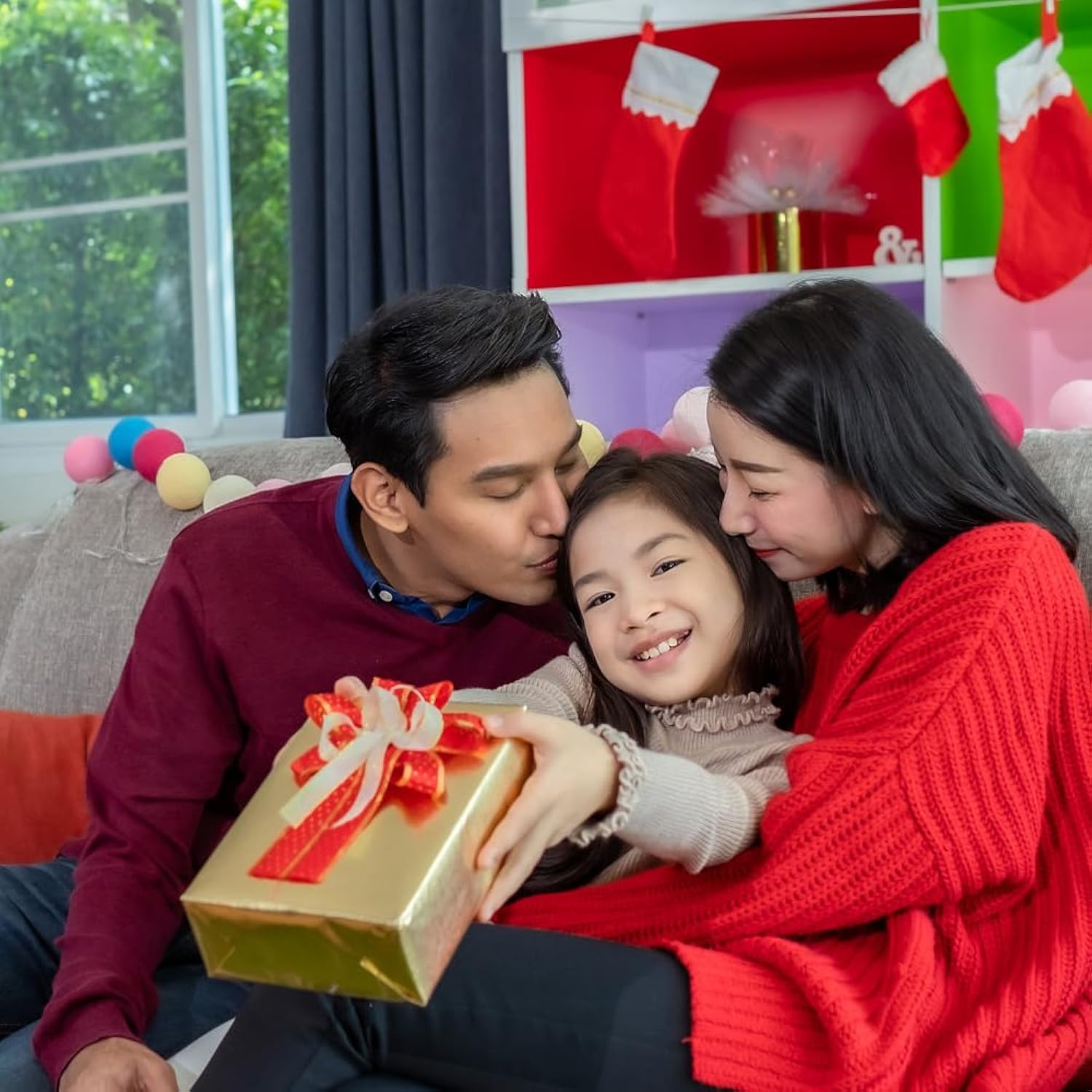 Matte Metal Gold Wrapping Paper, Mini Roll, Solid Color Paper,Gift Wrapping Paper,Perfect For Wedding,Valentine'S Day,Birthday,Christmas,Baby Shower,Diy Bouquet,Congrats,Holiday(17 Inches X 32.8 Feet)