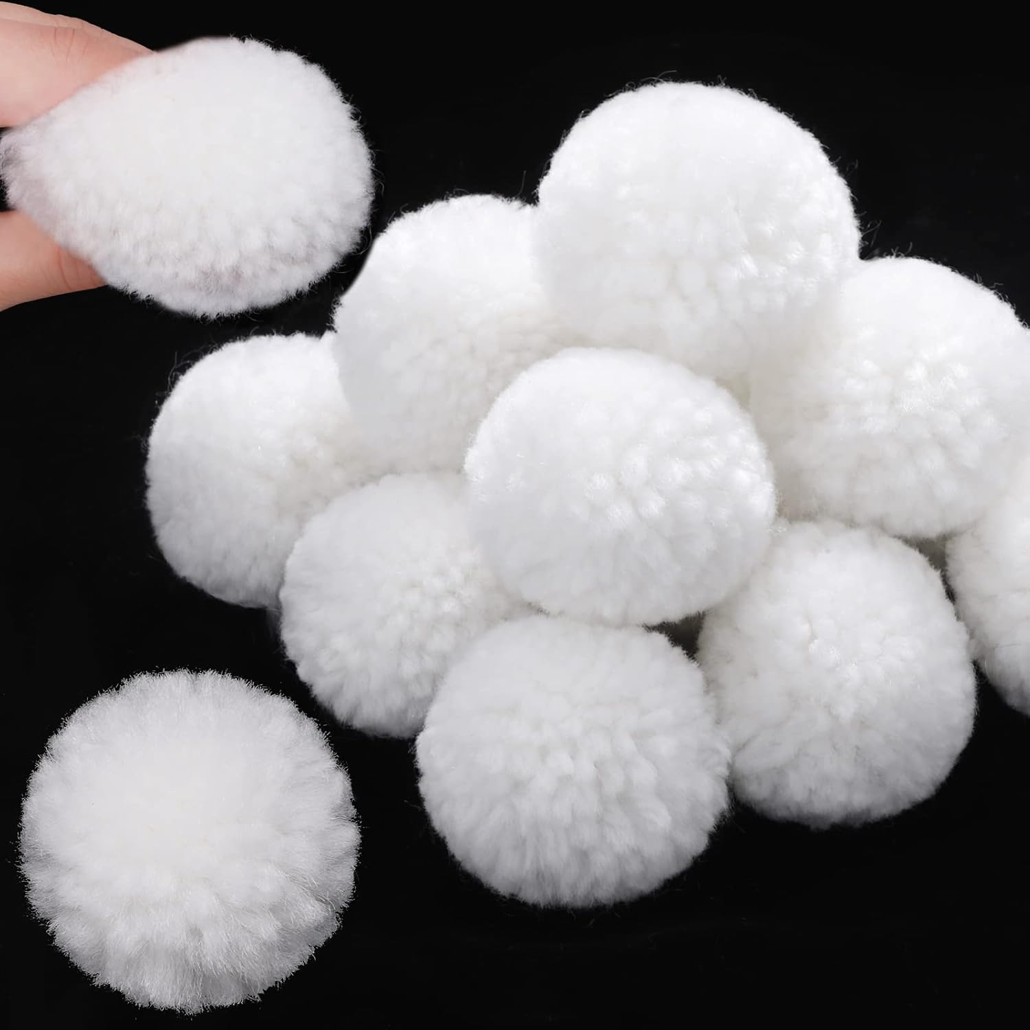 20 Pcs Christmas Yarn Pom Poms Balls For Diy Handmade Crafts Fuzzy Pompoms For Christmas Diy Hats Thanksgiving Party Holiday Hanging Home Decorations (White, 2.5 Inch)