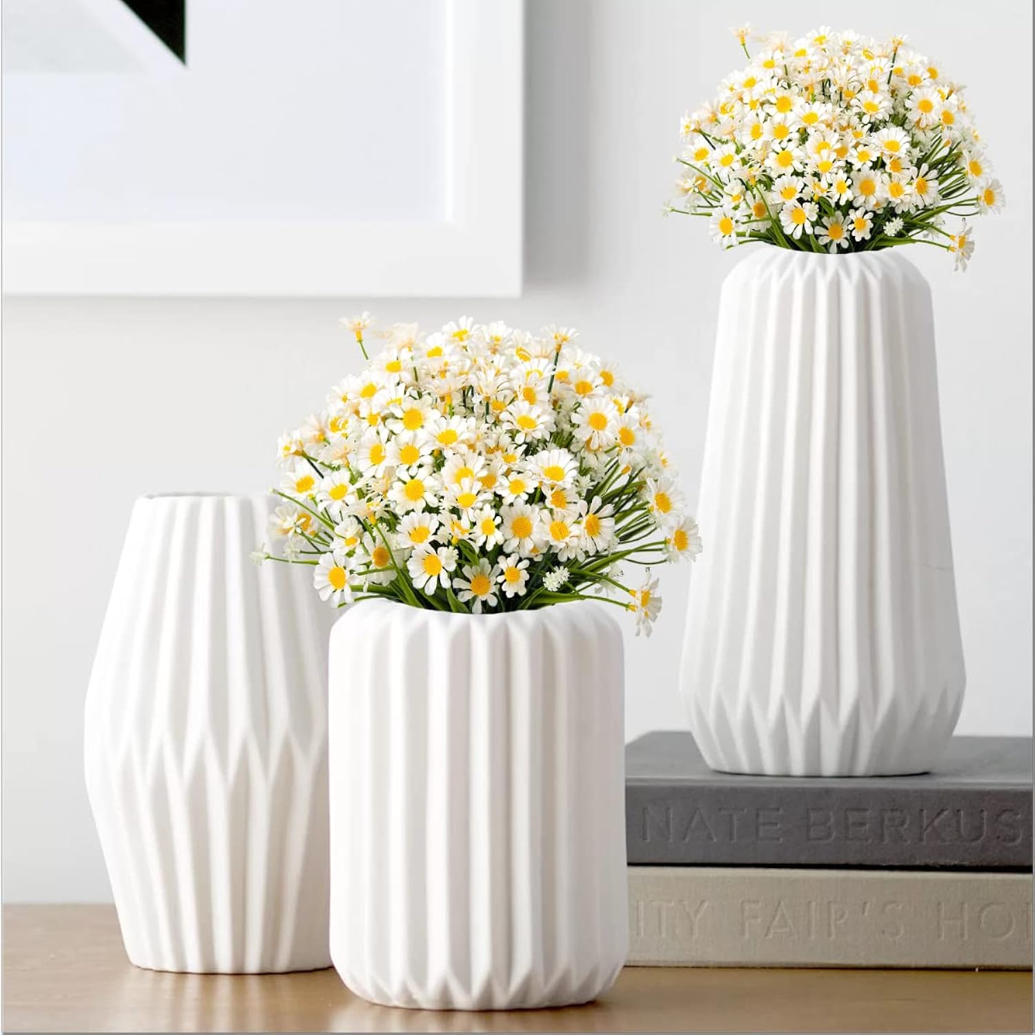 Outdoor Artificial Daisies Flowers,20 Bundles Uv Resistant Fake Flowers Outdoor Faux Plastic Flowers Plants Shrubs For Indoor Outside Decoration(White)