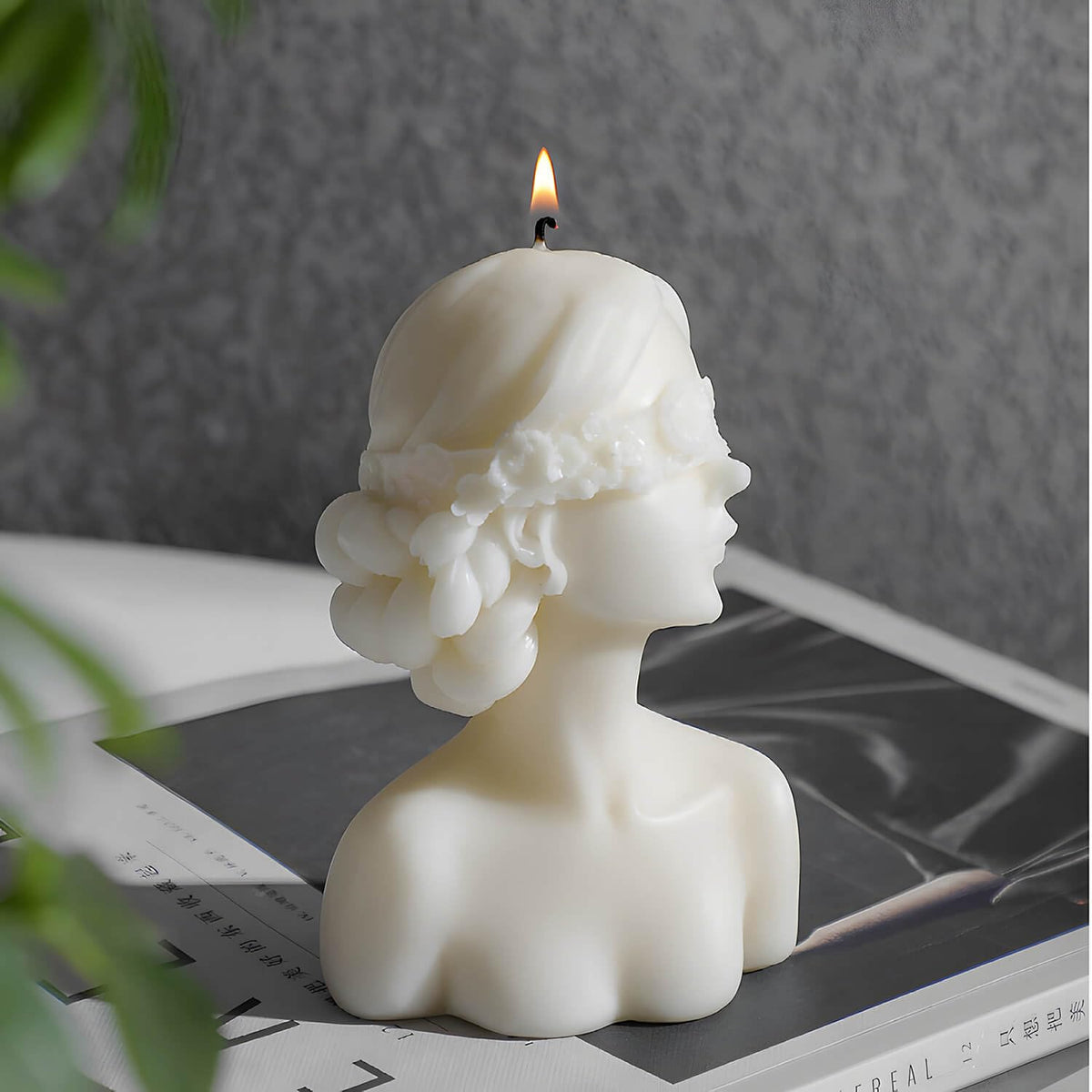 Bust Statue Decorative Scented Soy Wax Candle, Aesthetic White Candle For Home Decor, Bedroom, Bathroom, Wedding