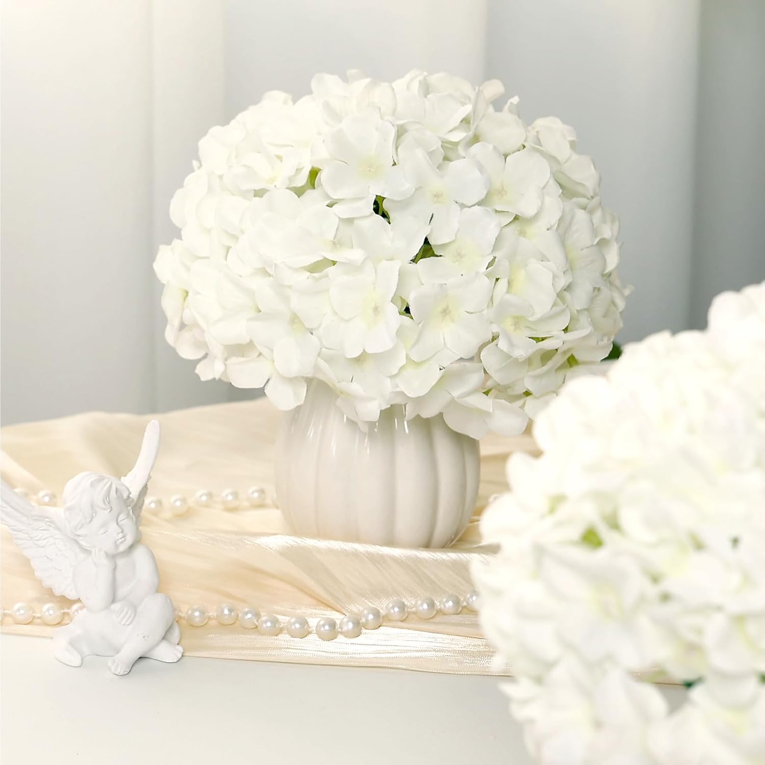 12Pcs Flower Balls For Centerpieces, White Hydrangea Wedding Flower Balls For Centerpieces, Faux Hydrangeas Floral Arrangements Bouquet For Table, Home, Wedding Decoration