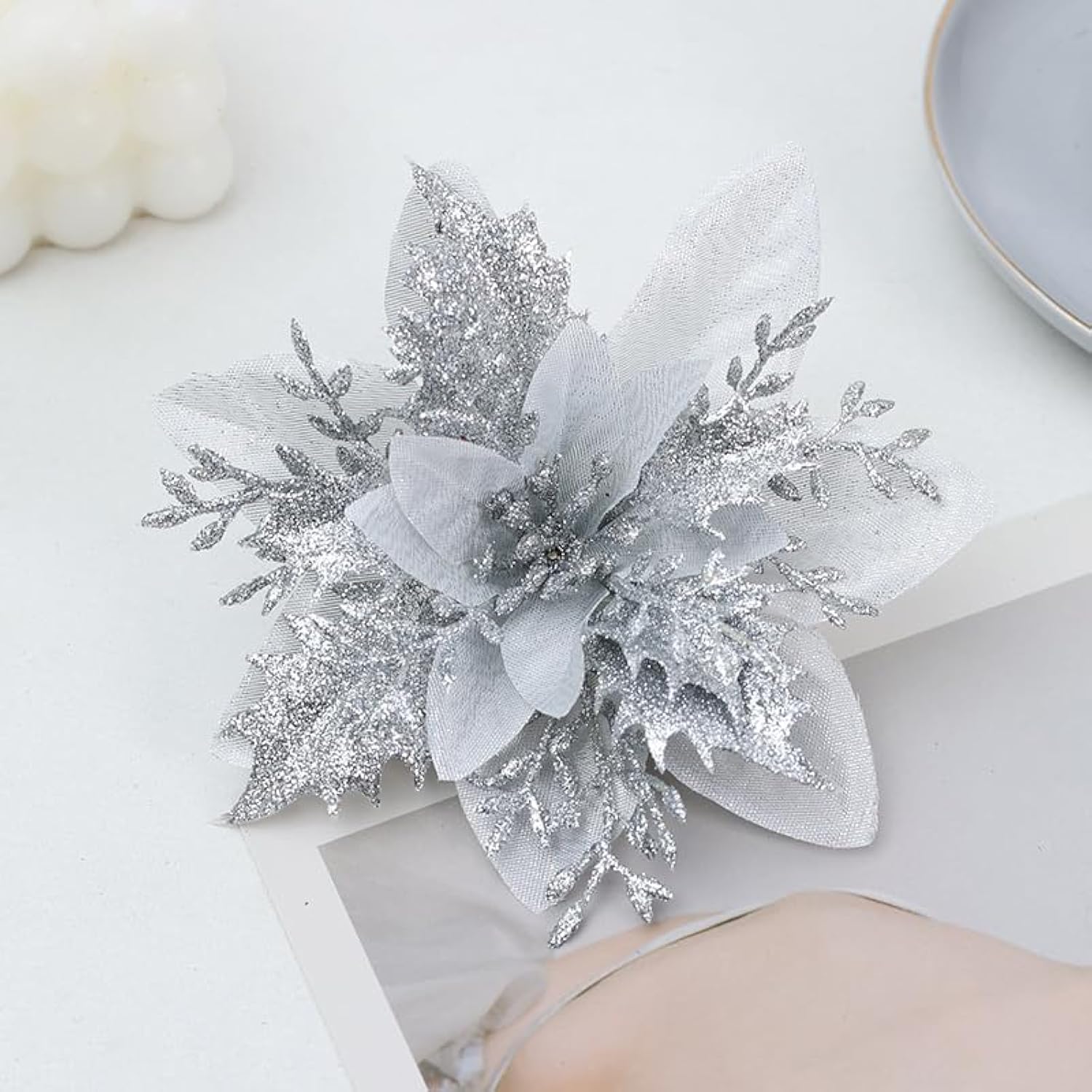 12 Pcs Poinsettia Flower Artificial Silver Christmas Flowers Artificial 5.5'' Glitter Poinsettias Artificial Christmas Tree Flower With Clips Diy Xmas Wreath Holiday New Year Home Party Decor
