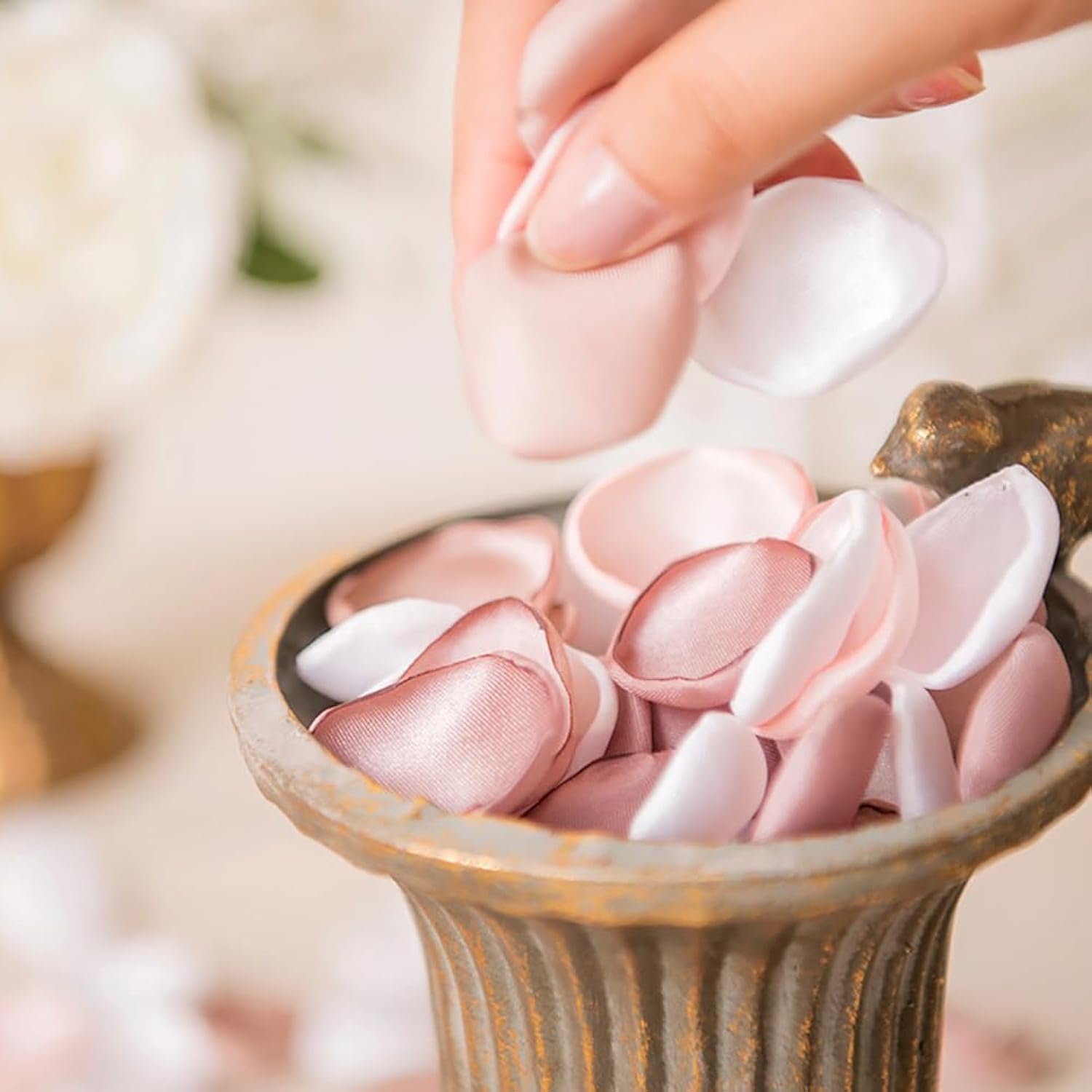 200 Pcs Silk Table Rose Petals Artificial Flower Petals Bridal Shower Flower Petals Wedding Basket Aisle Petals Valentine'S Day Proposal Petals Romantic Night Flower Decorations Green