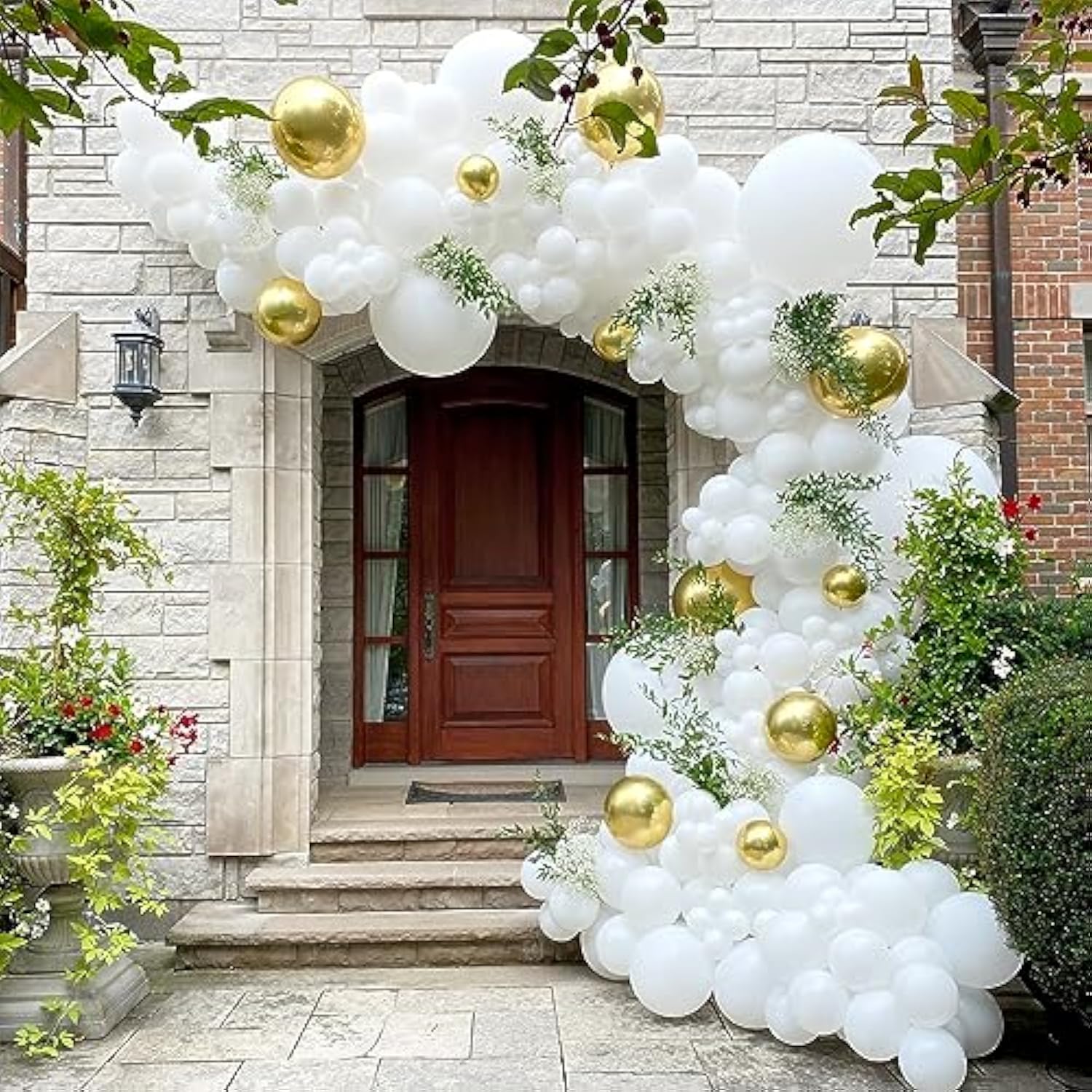 110Pcs White Balloons Different Sizes 18/12/10/5 Inch, Matte White Lat