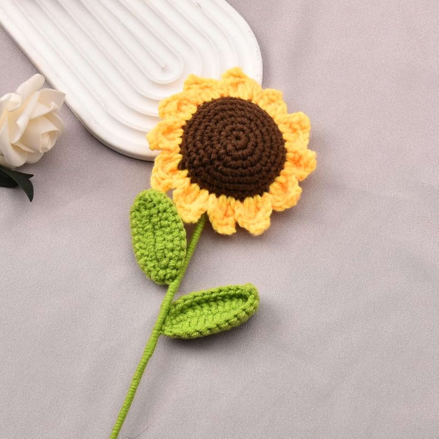 Crochet Flowers Handmade Knitted Sunflower Artificial Single Flower Bouquet Gift For Birthday Wedding Party Accessories For Women Girls Graduation Ceremony Sunflower Decor Home Office Decorations 1Pcs