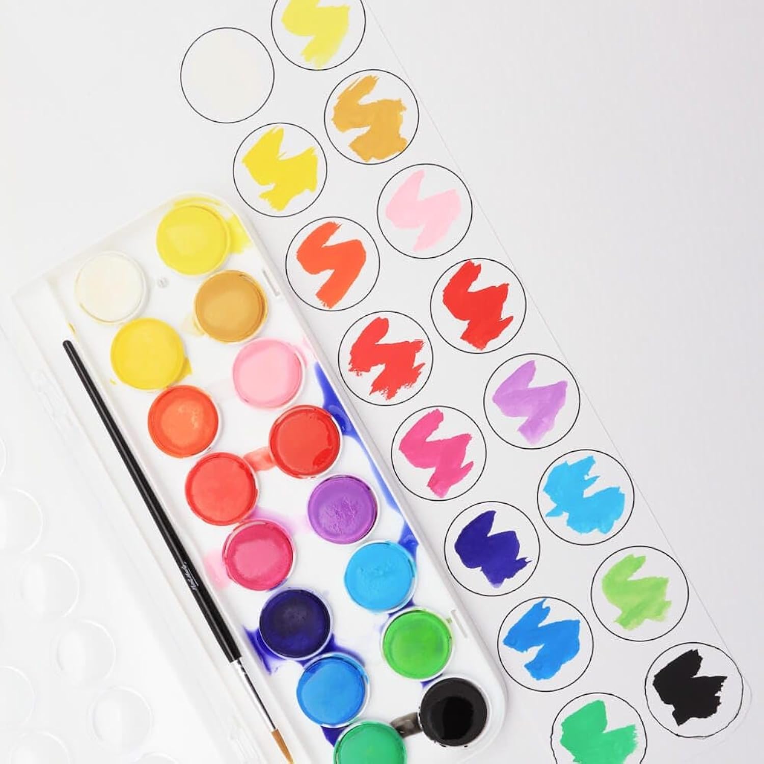 Aquarelle Set - 16 Brilliant Colours - High Pigment - Includes Paint Brush - Ideal For Watercolour