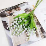 24Pcs Lily Of The Valley Plastic Flower, Artificial White Bell Orchids,Artificial Flowers Bridal Wedding Bouquet For Home Garden Party Wedding Decoration (White)