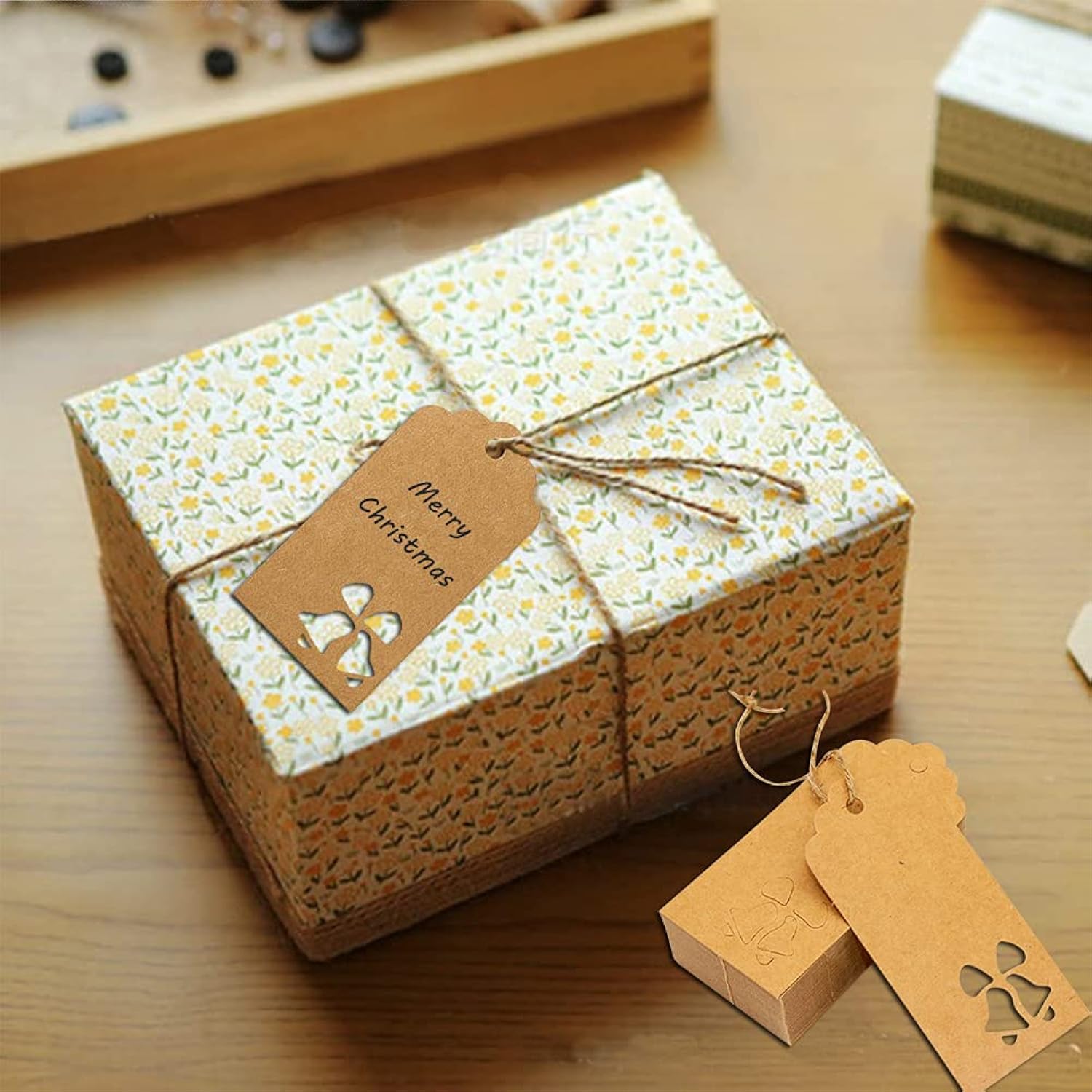 120Pcs Christmas Gift Tags Brown Kraft Paper Gift Tags Snowflake Reindeer Xmas Hanging Labels Tags With 32.8 Feet Jute Twine String For Christmas Holiday Present Wrap