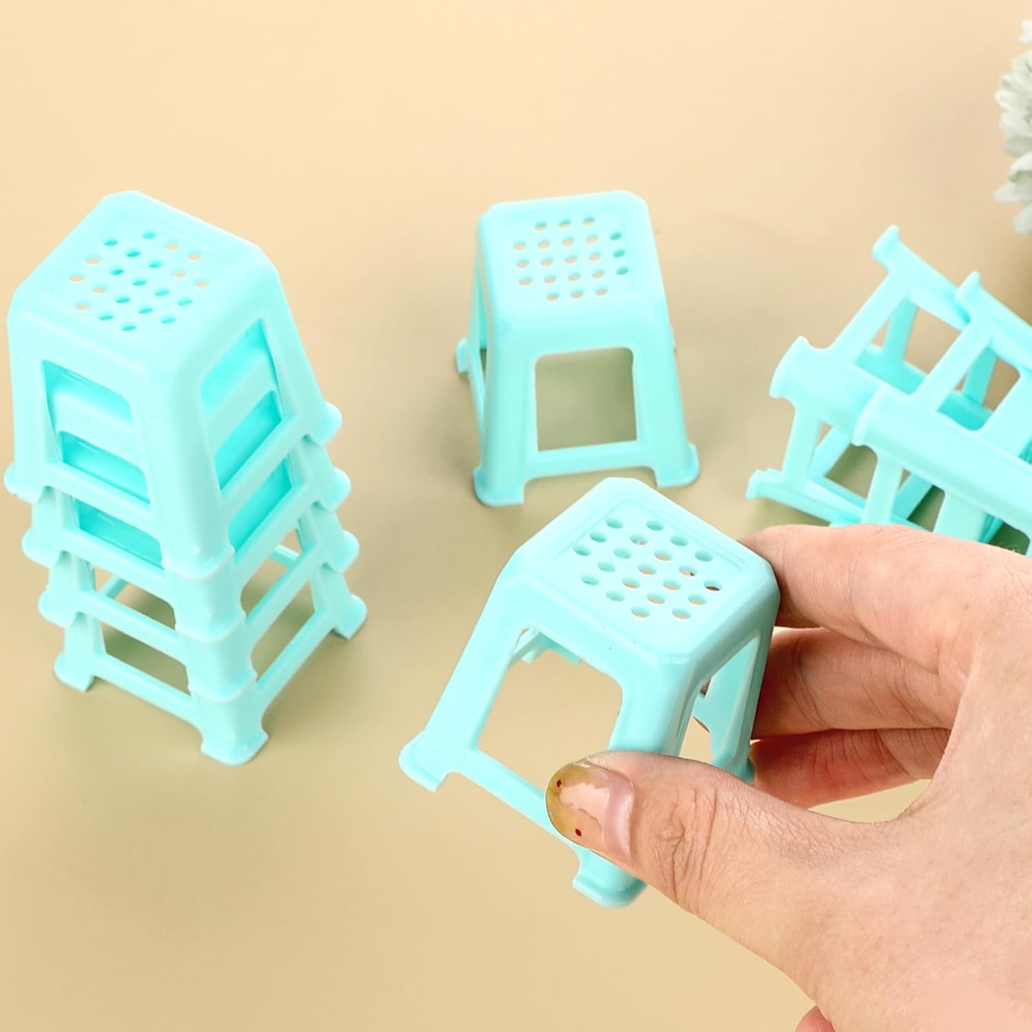 8 Pcs Canvas Stands Paint Stands For Painting Solid Color Canvas Support Stand Plastic Paint Stand Mini Canvas Feet Risers For Fluid Acrylic Pouring Paint Supplies (Blue)