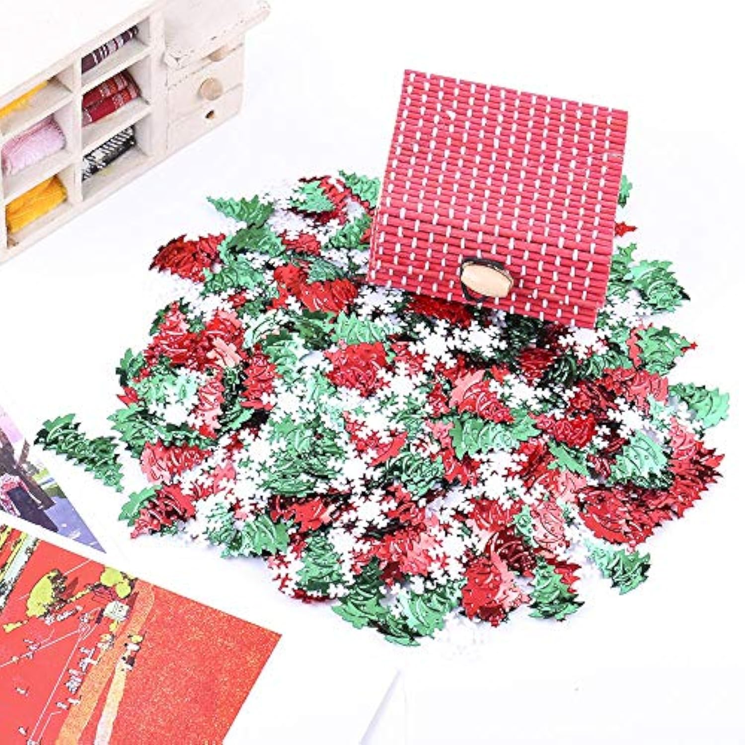 1.6 Ounce Christmas Confetti Glitter Xmas Tress Snowflake Metallic Sequins Table Scatter For For Christmas Party Decoration