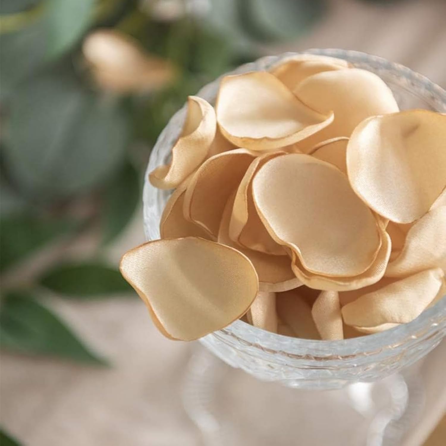 300Pcs Silk Flower Petals Artificial Rose Petals For Wedding Decoration, Fake Flower Petals For Bridal Showers,For Anniversaries And Parties(Fushia)