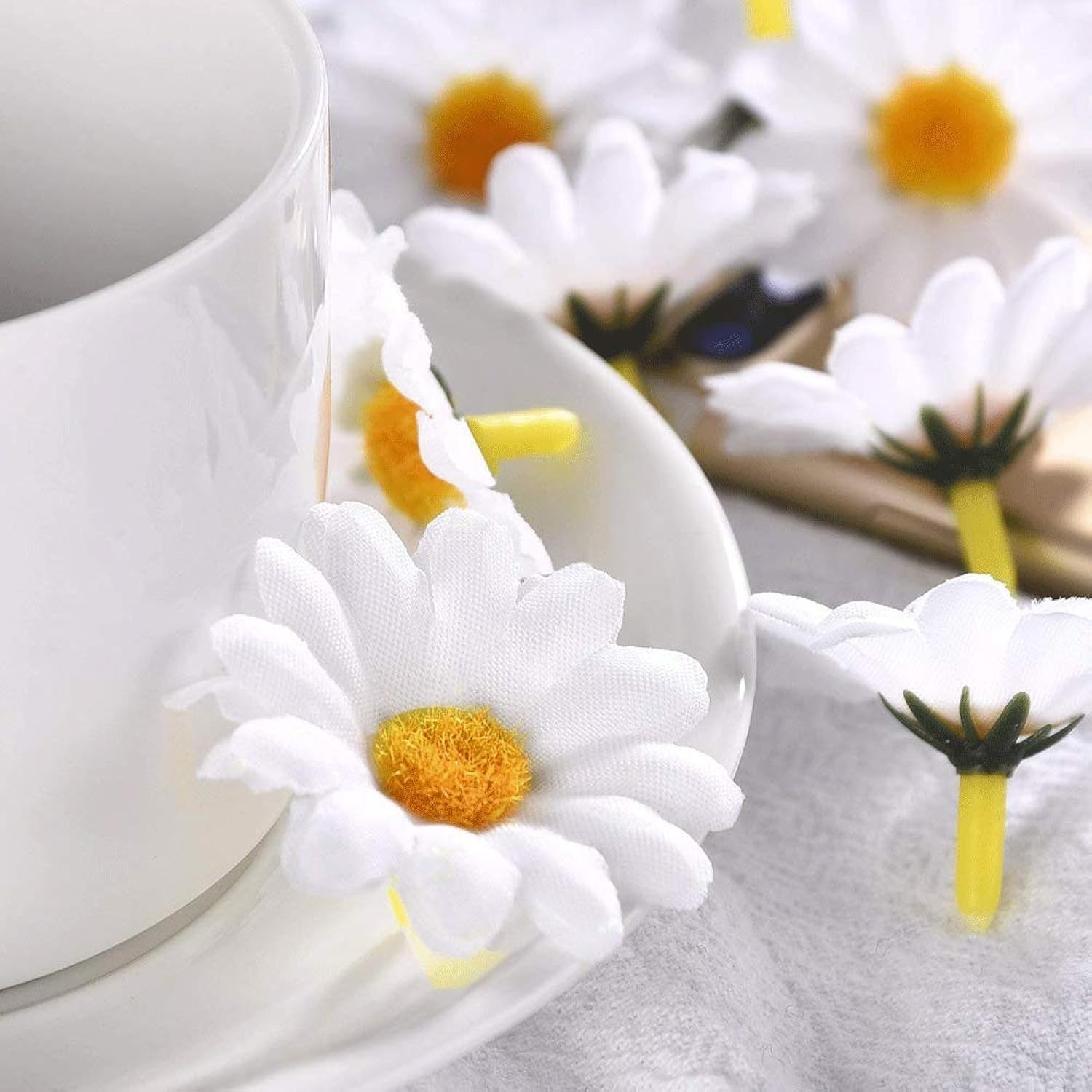 200Pcs Fabric Daisy Flower Heads - 1.5 Inch White Artificial Daisies Spring Flowers For Bouquets, Baby Showers, Wedding, Home Decor & Diy Crafts