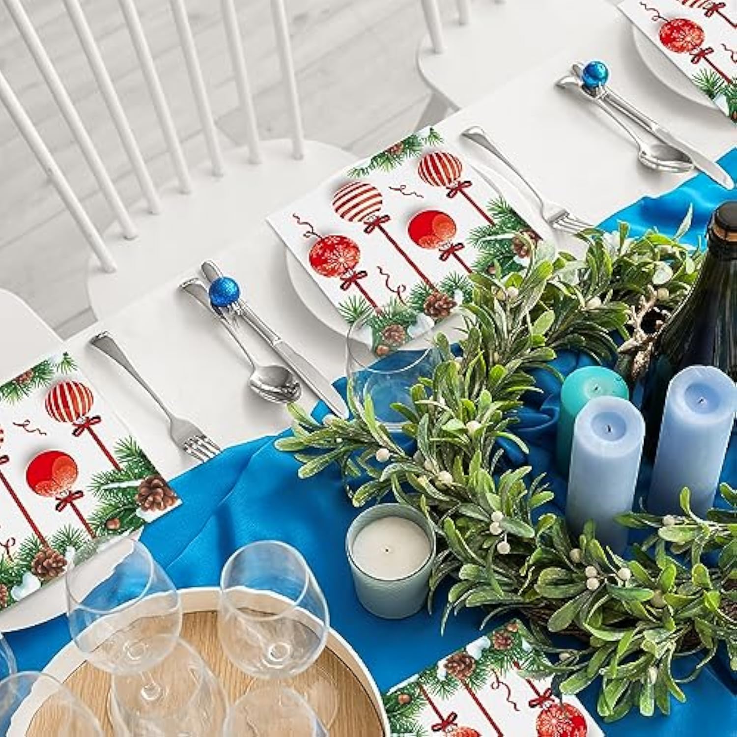 100Pcs Christmas Guest Napkins 3 Ply Holiday Disposable Paper Pack Christmas Balls Paper Luncheon Dinner Hand Napkins Beverage Disposable Napkin For Xmas Party