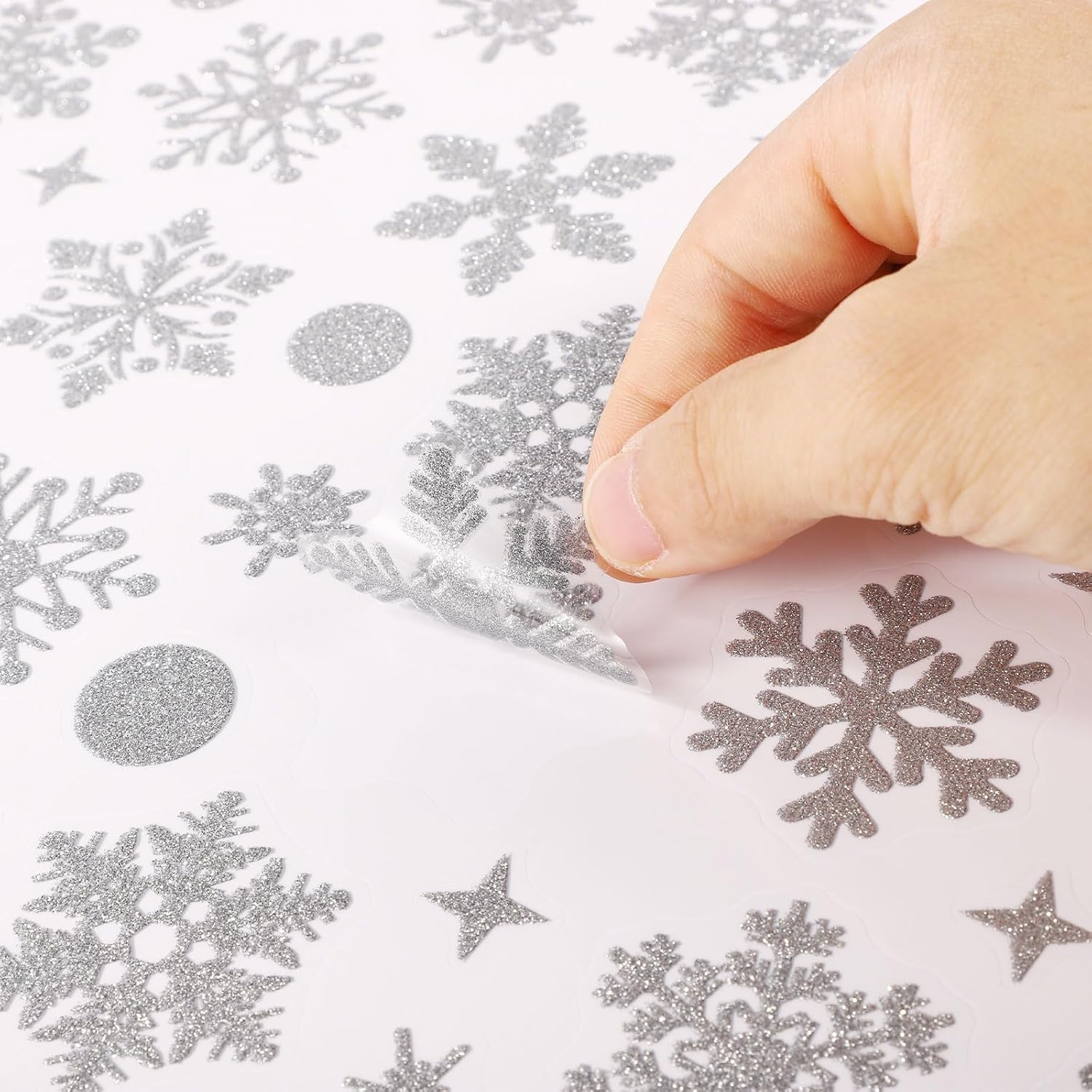520Pcs/10 Sheets Christmas Stickers, Winter Stickers Glitter Snowflake Decals Self-Adhesive Xmas Envelope Seals Small Dots Snowflake Labels Decorations For Crafts Card Holiday Decor(Silver)