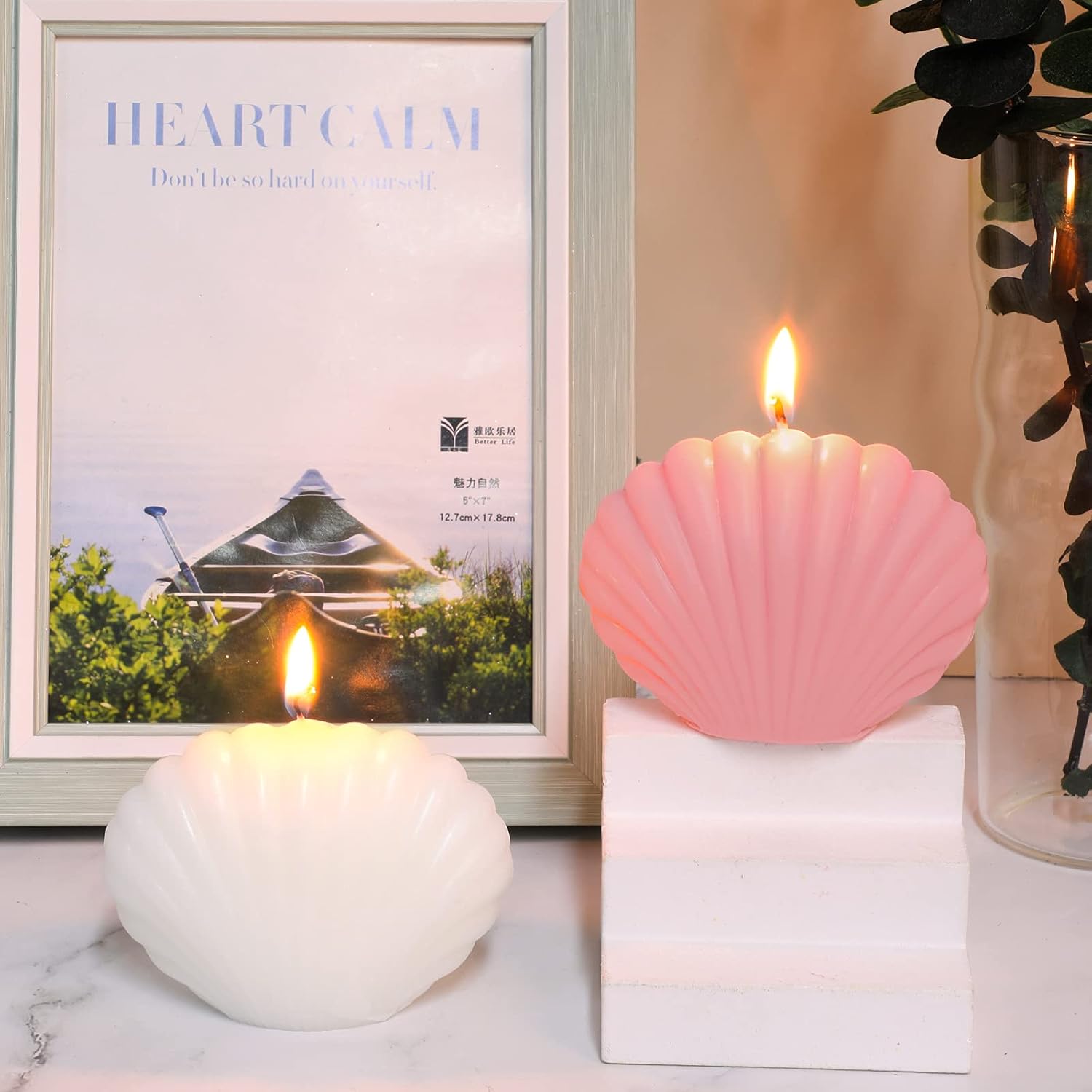 2 Pieces Seashell Scented Candles Aesthetic Trendy Candles Hand Poured Soy Wax Handmade Freesia Seashell Shape For Danish Pastel Room Decor, White, Pink(Cute Style)