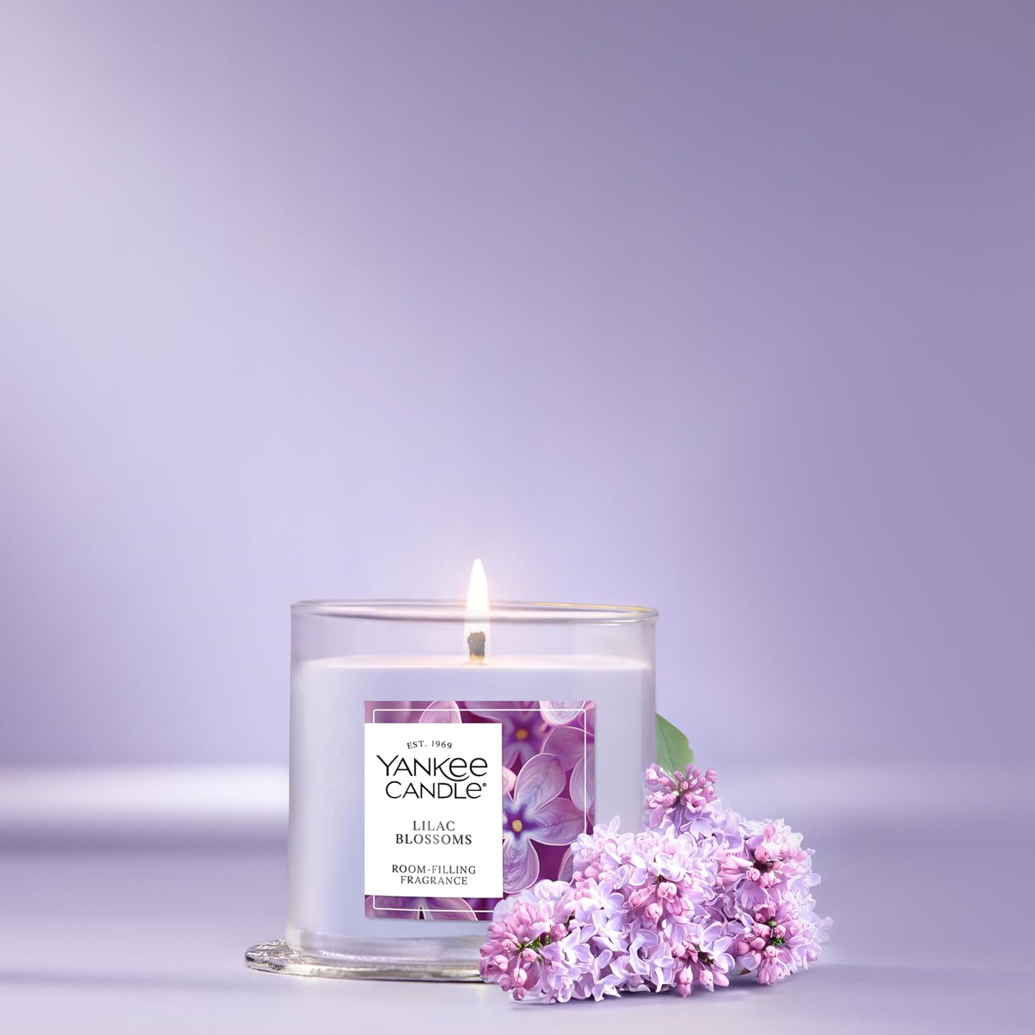 Yankee Candle Small Tumbler Scented Candle with up to 40 Hour Burn Time, Premium Plant Wax Blend for Consistent Burn, 4.3 oz Tumbler Candle with Room Filling Fragrance, Lilac Blossoms