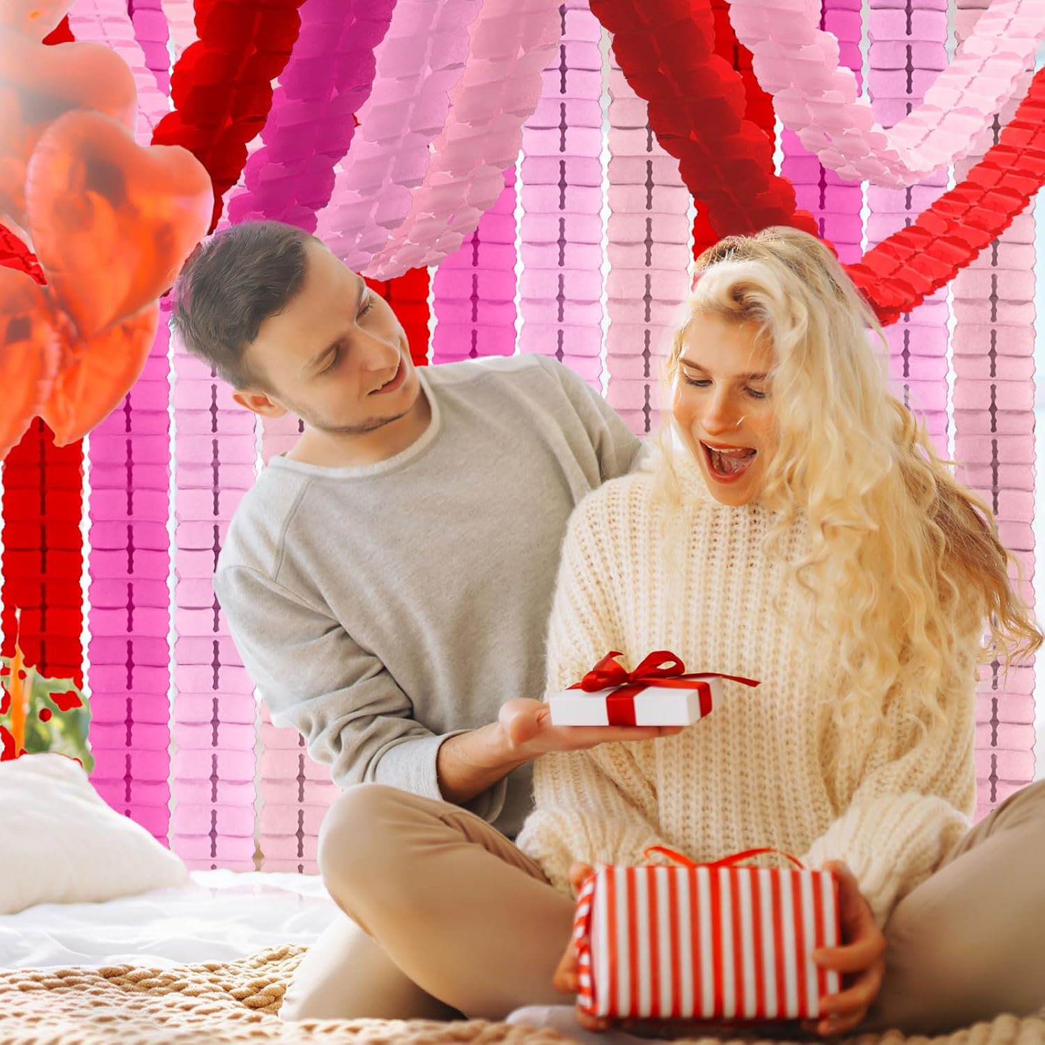 16Pcs Valentine'S Day Party Decoration Four-Leaf Clover Hanging Banner Red Pink Paper Streamers Garland For Wedding Anniversary Home Wall Window Backdrop