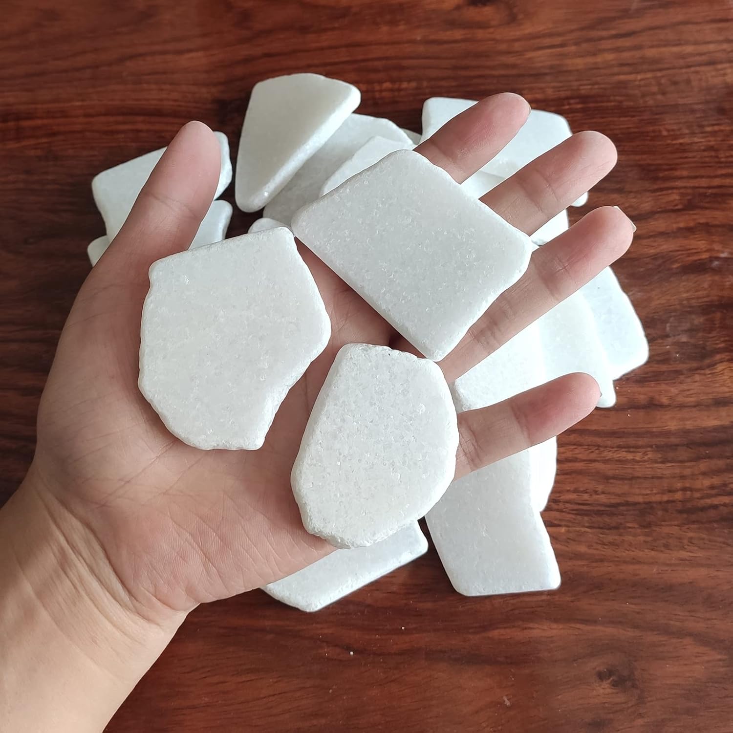 Selected Flat White Painting Marble Santorini Stone, Suitable For Painting Activities, Craft Petroglyphs, Home Decoration Benevolent Stone, 1.5-2.5 Inches Irregular Diy Painting Rock Supplies (24Pcs)