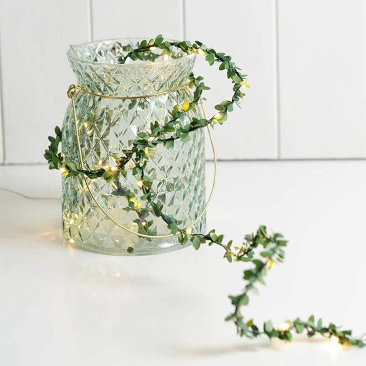 Vine String Lights, Green Leaf String Lights 16Ft 50 Led Battery Operated Artificial Garland Plant Vine Fairy Lights For