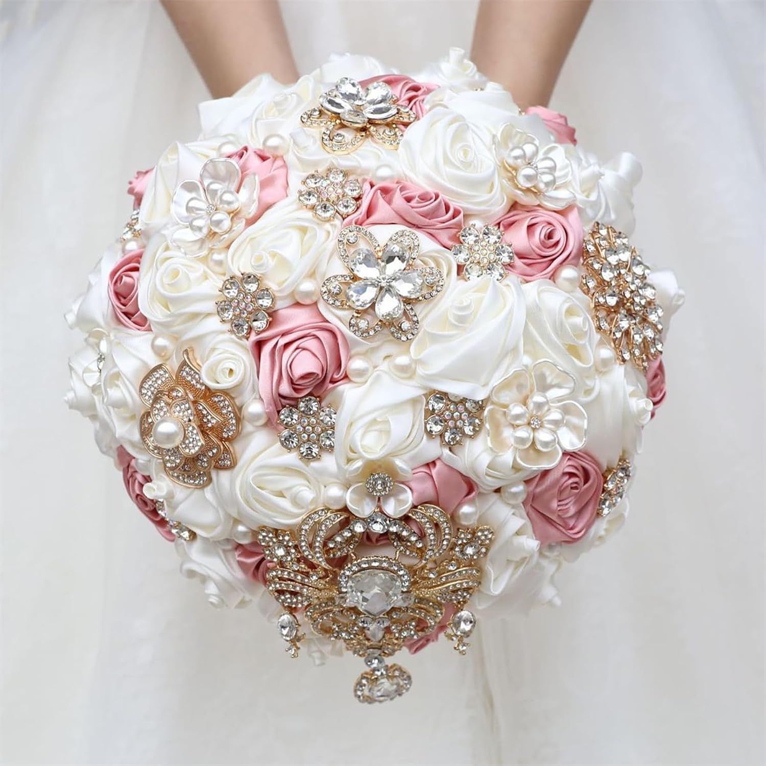 Handmade Rose Floral Crystal Pendant Pearl Decor Bridal Wedding Bouquet Gold Rhinestone Artificial Brooch Flowers For Quinceanera