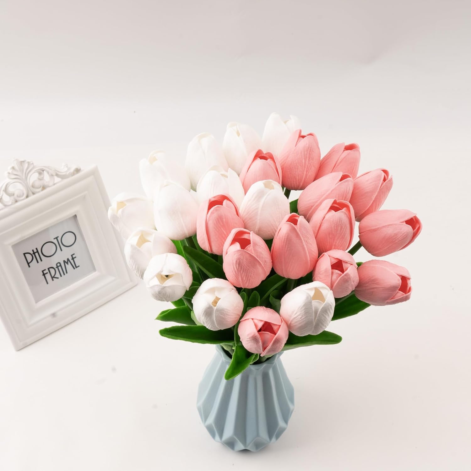 28 Pcs Artificial Tulips, 13.5 Inches Pu Faux Tulip Flowers For Spring Easter Celebration Mother’S Day Brunch Table Decor?White+Pink